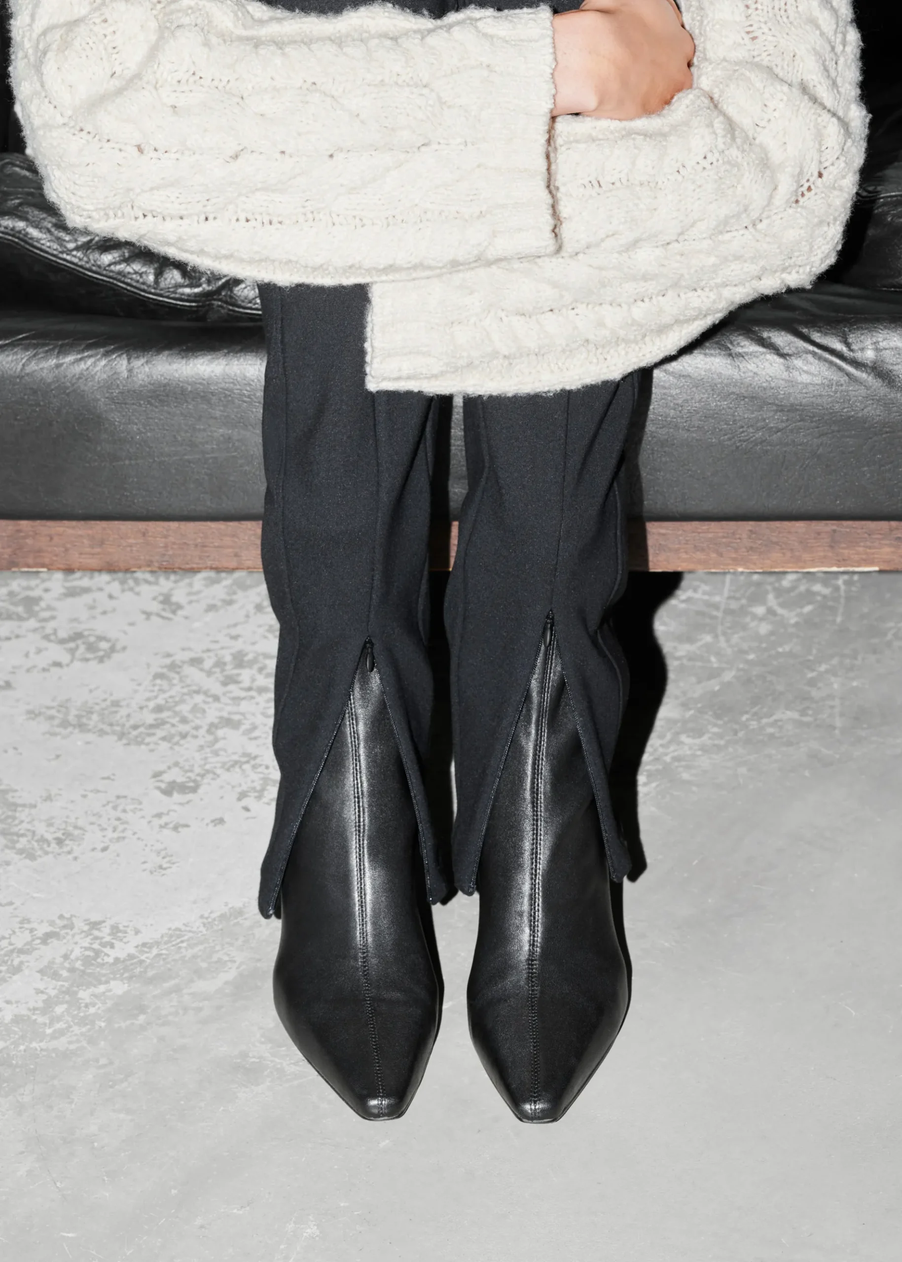 & Other Stories Ankle Boots aus Leder mit Stretch-Anteil