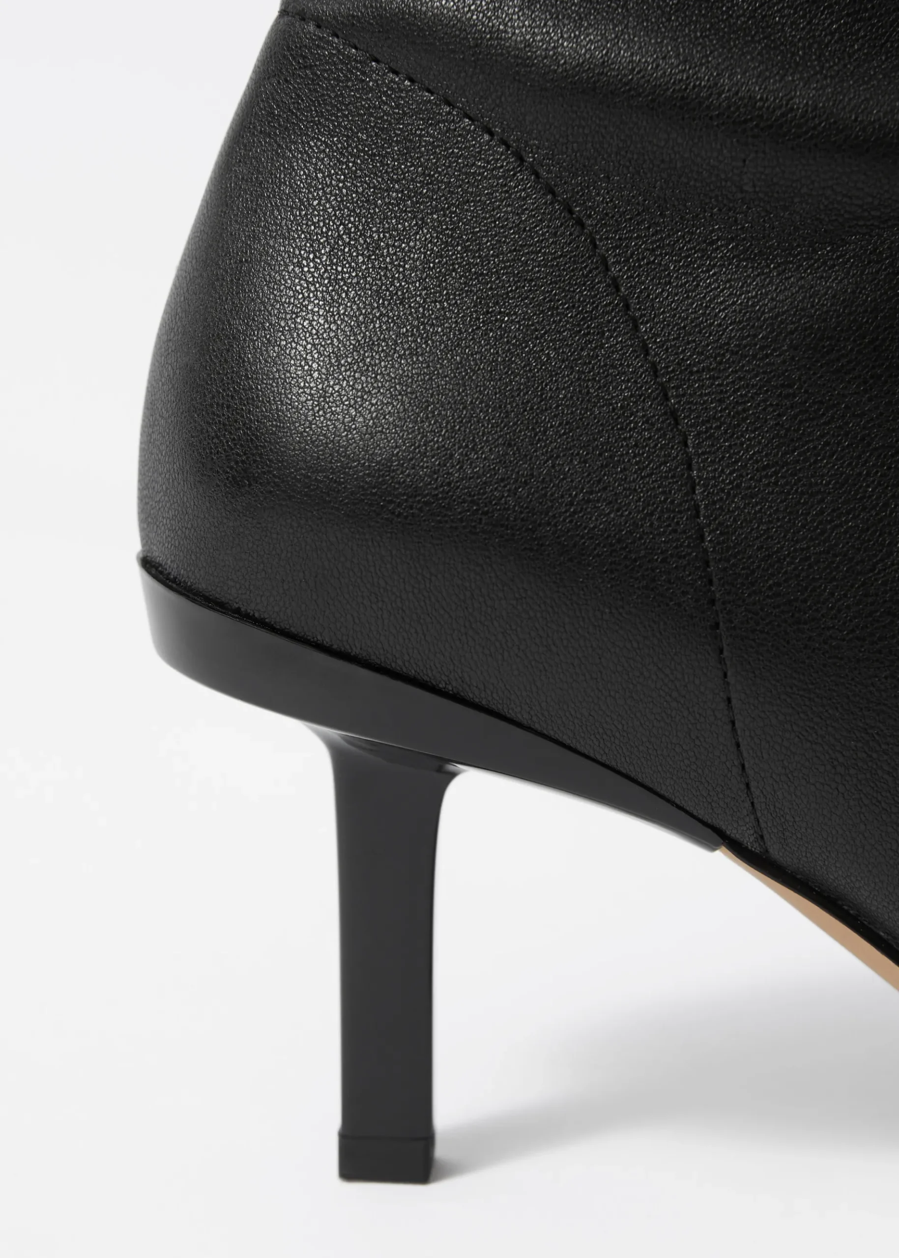 & Other Stories Ankle Boots aus Leder mit Stretch-Anteil