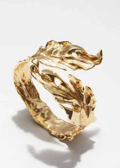 & Other Stories Armspange im Wickeldesign mit Blattmotiv
