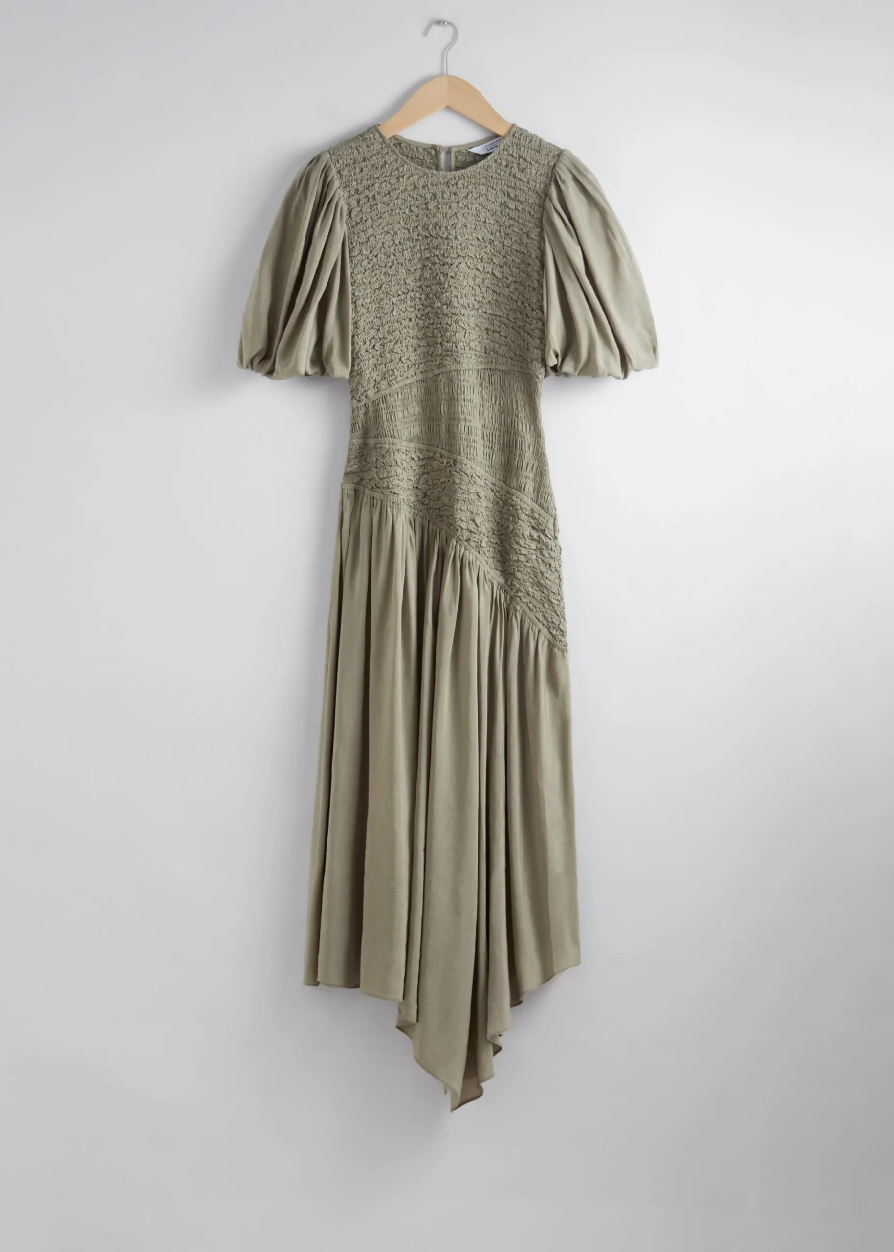 & Other Stories Asymmetrisches Midikleid mit Smokdetails