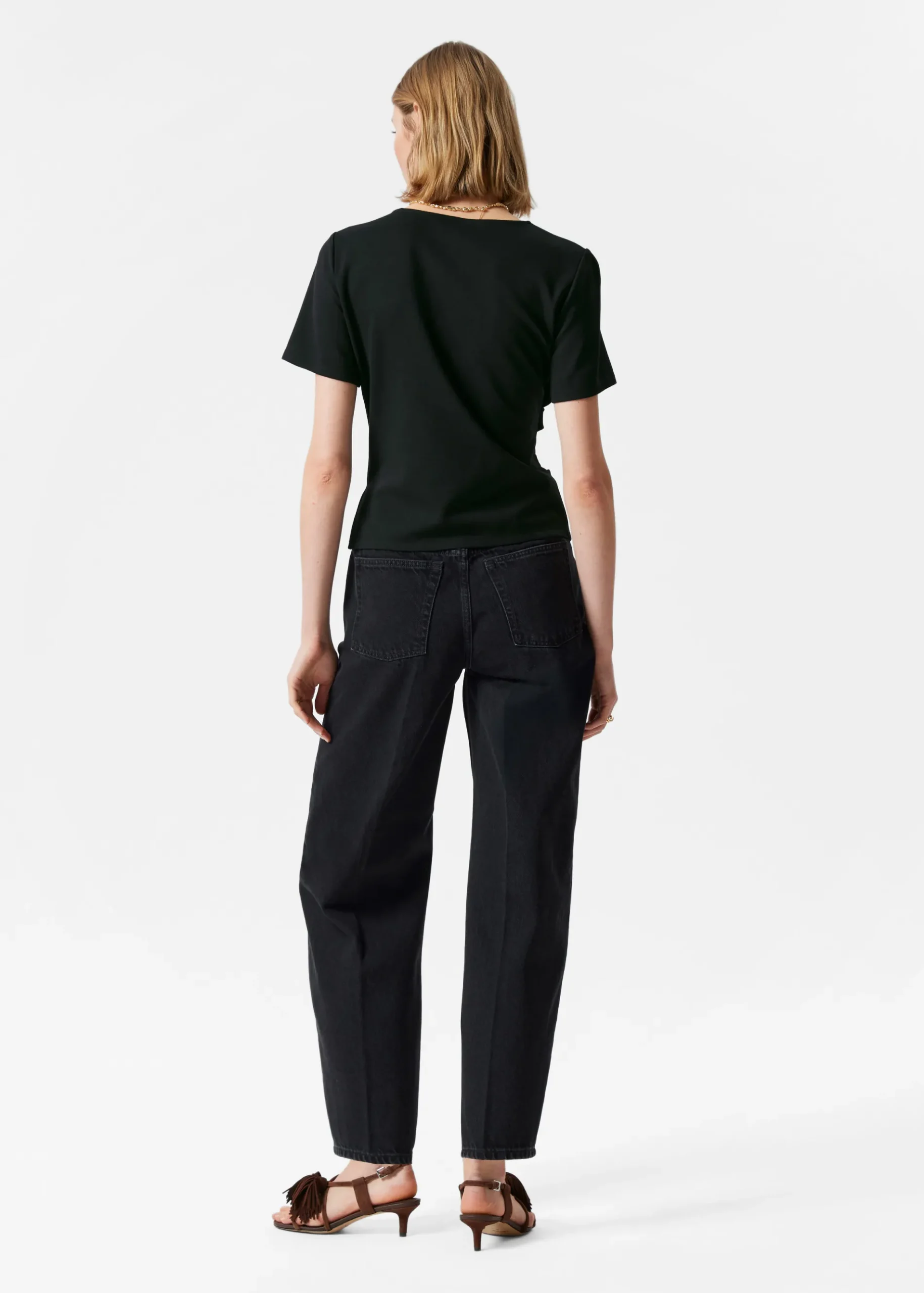 & Other Stories Asymmetrisches T-Shirt mit Drapierung