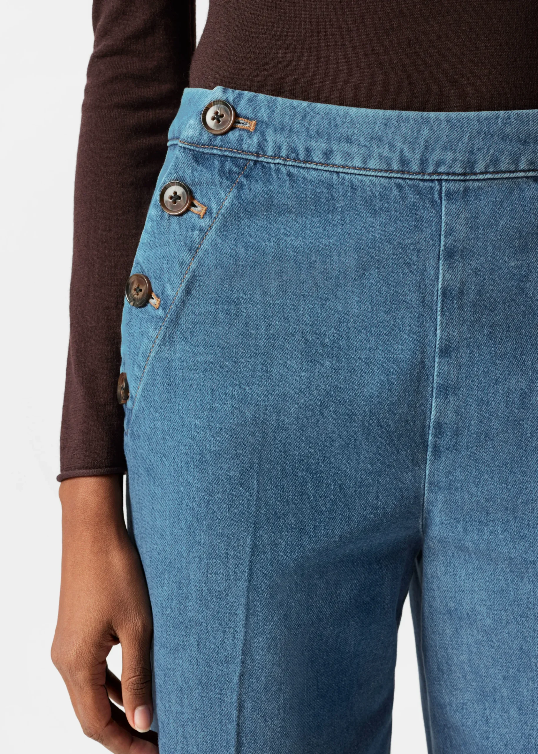& Other Stories Ausgestellte Jeans mit Falten
