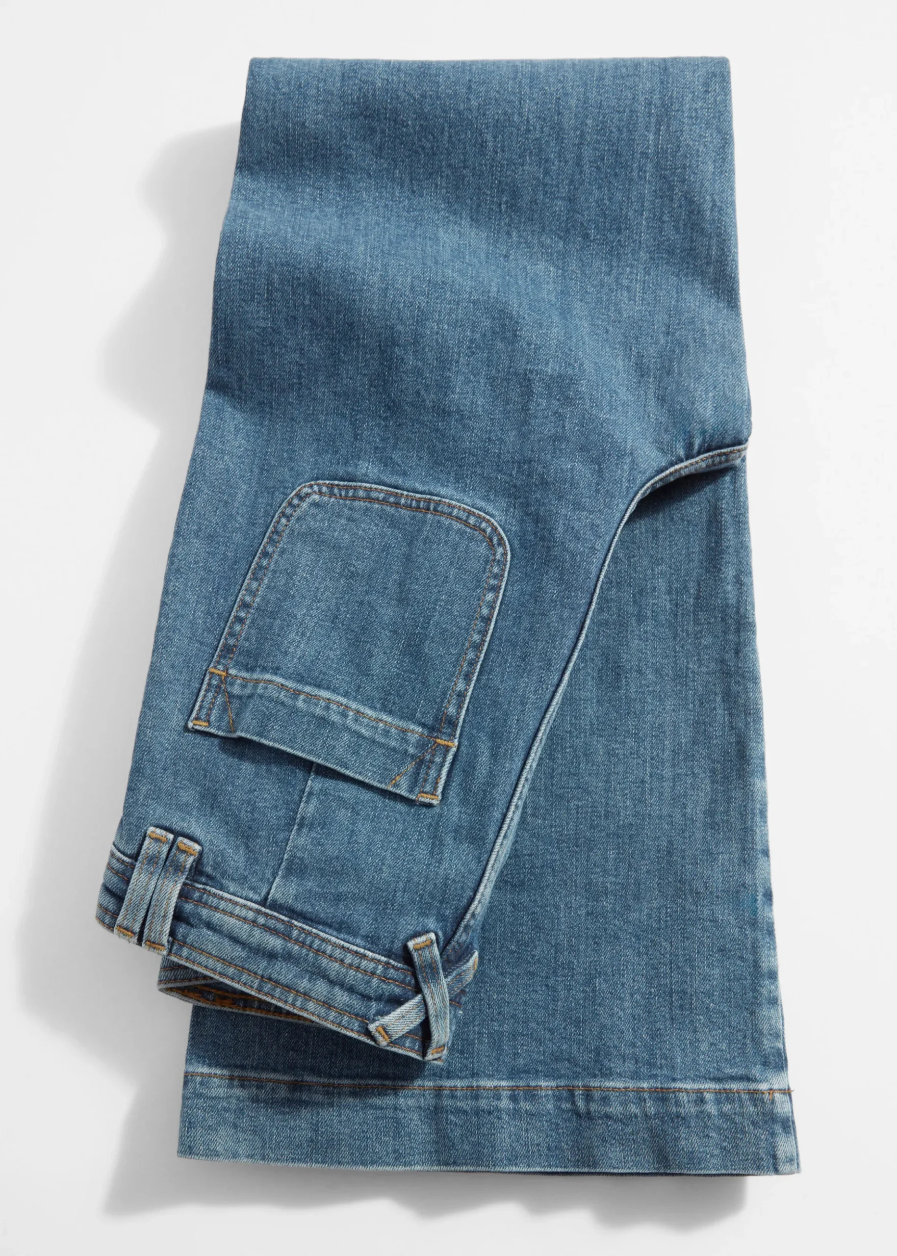 & Other Stories Ausgestellte Jeans mit hohem Bund
