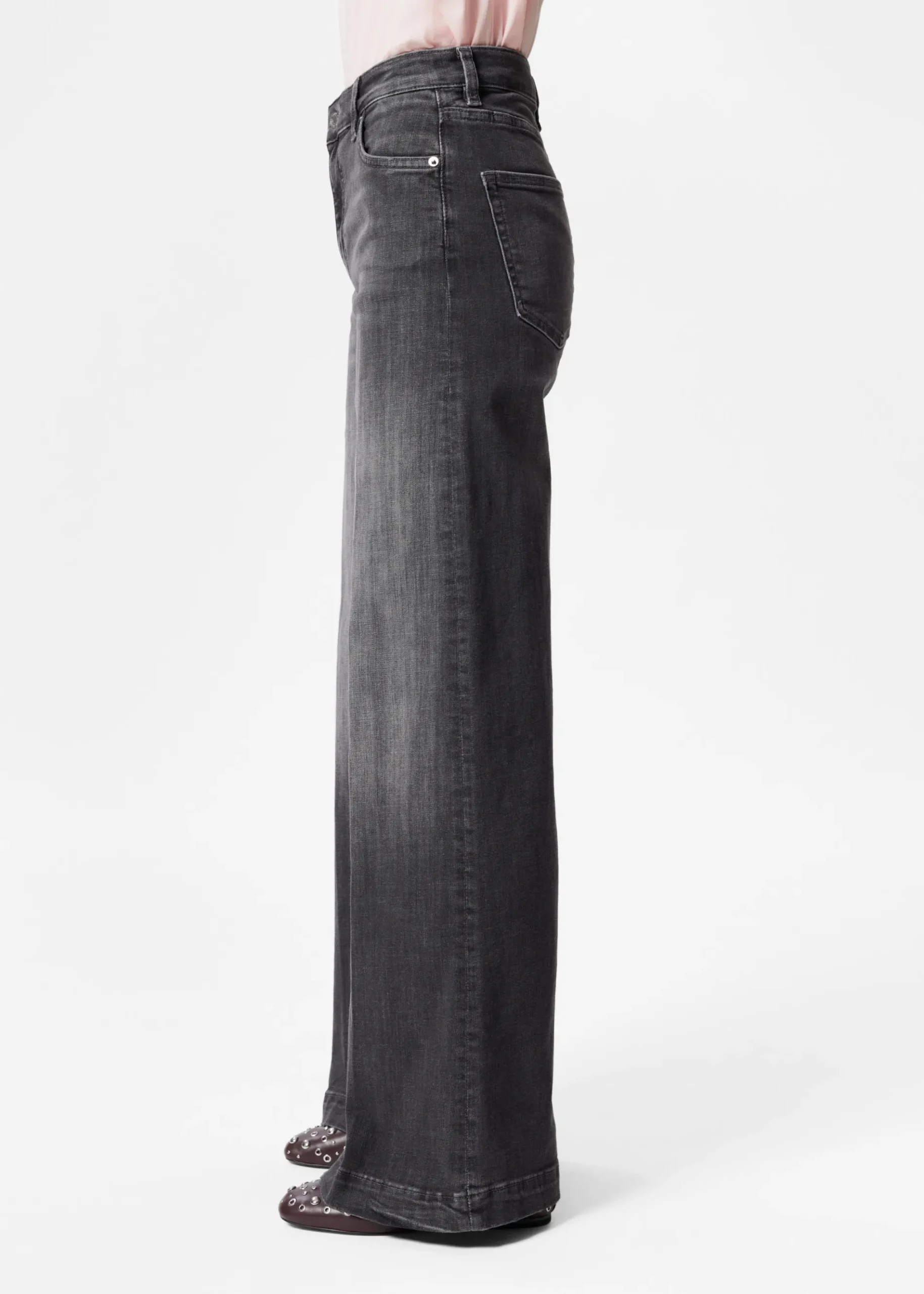 & Other Stories Ausgestellte Jeans mit hohem Bund