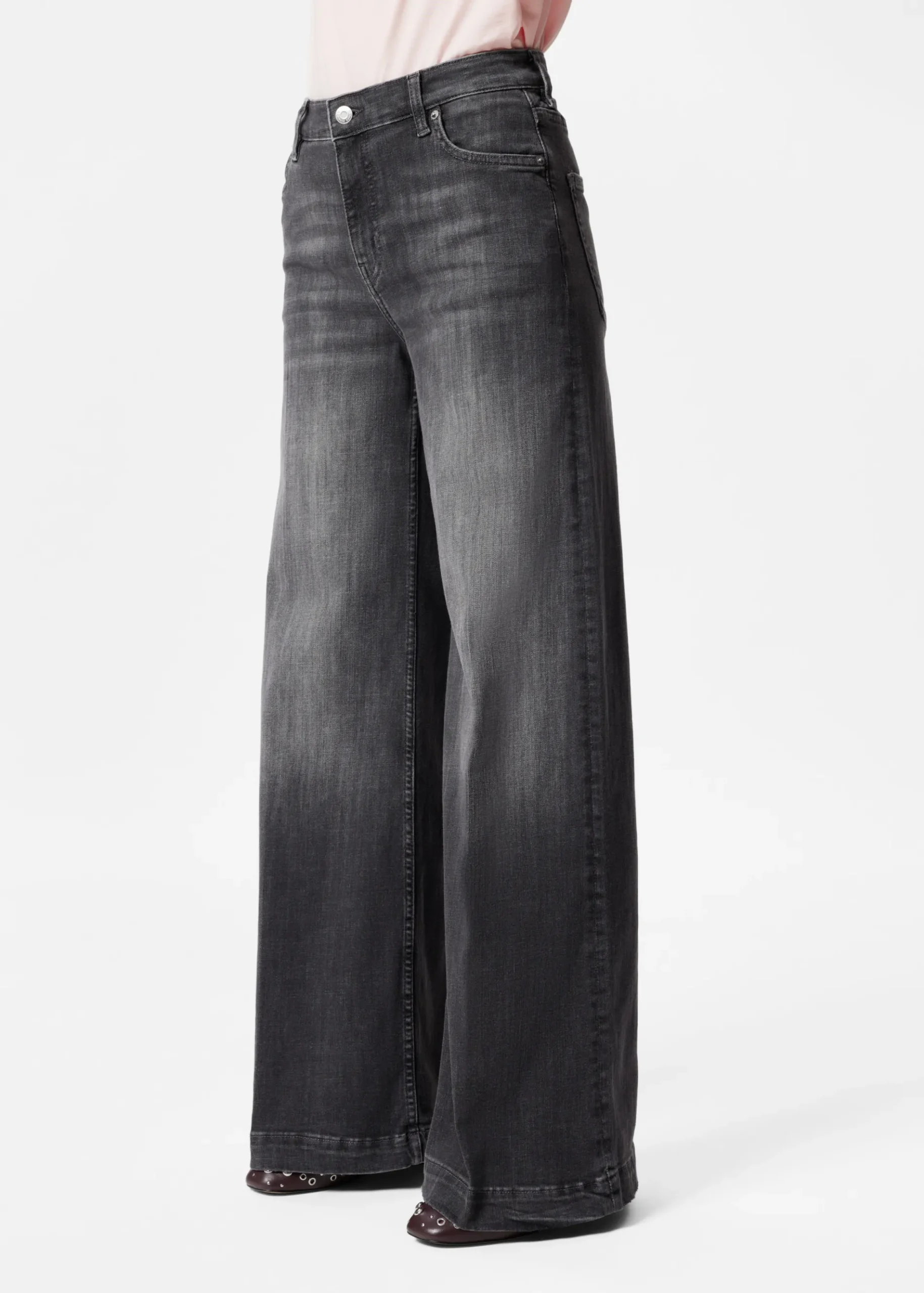 & Other Stories Ausgestellte Jeans mit hohem Bund