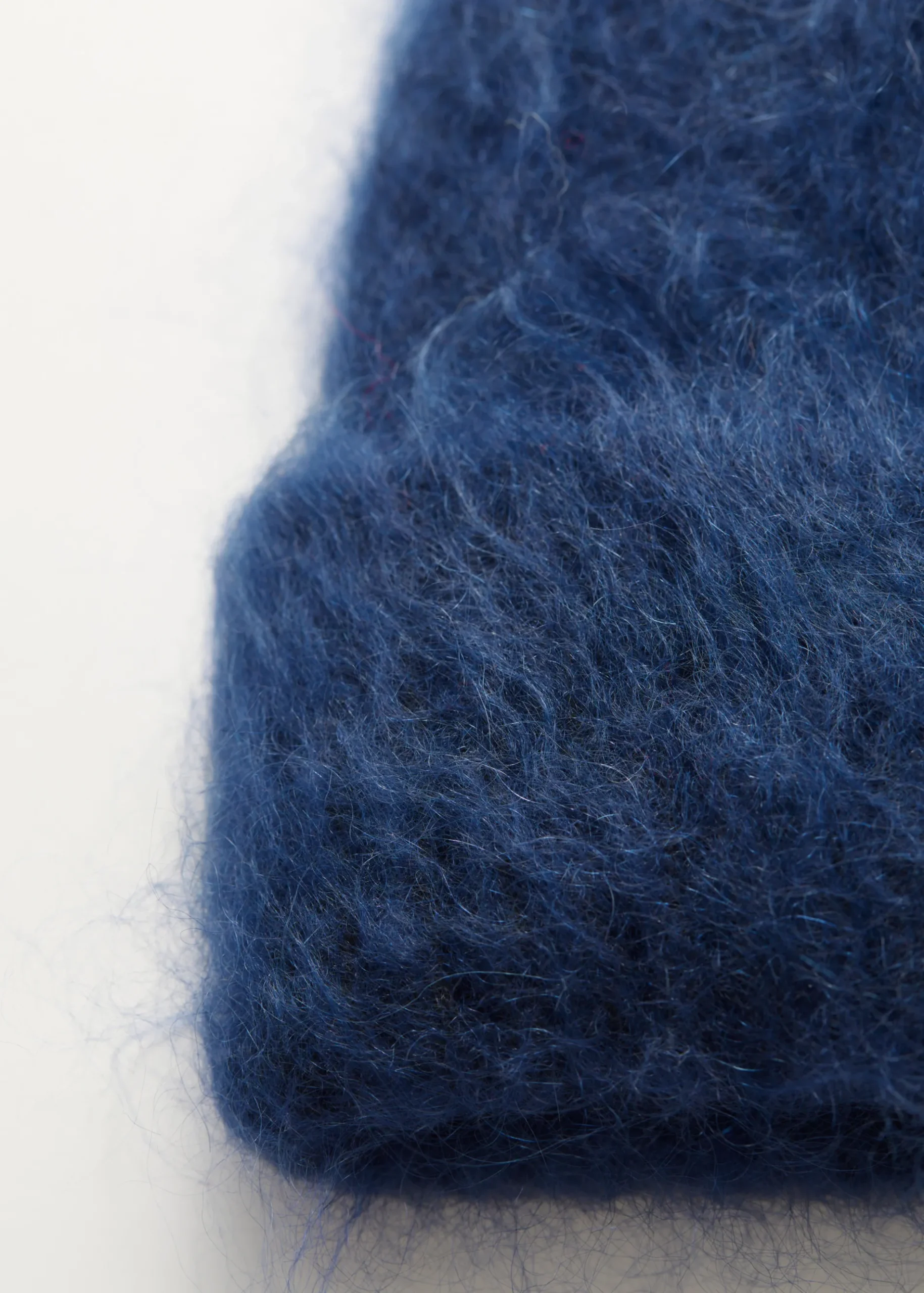 & Other Stories Beanie aus einer gebürsteten Mohairmischung