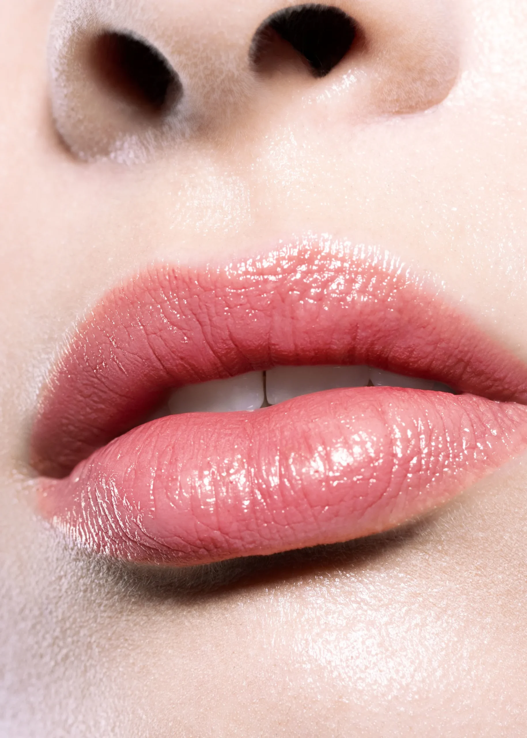 & Other Stories Lipglow