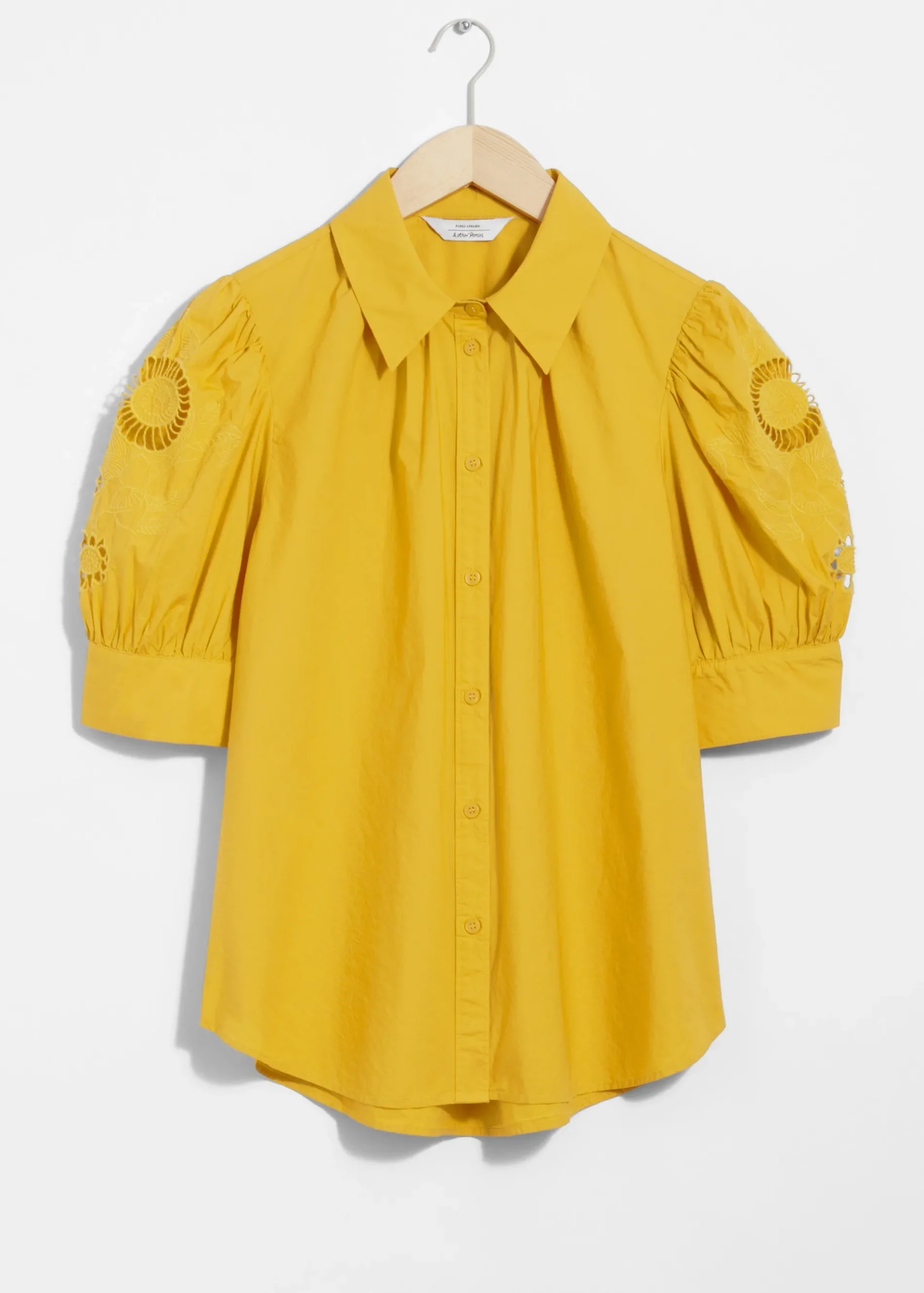 & Other Stories Bestickte Bluse mit Puffärmeln