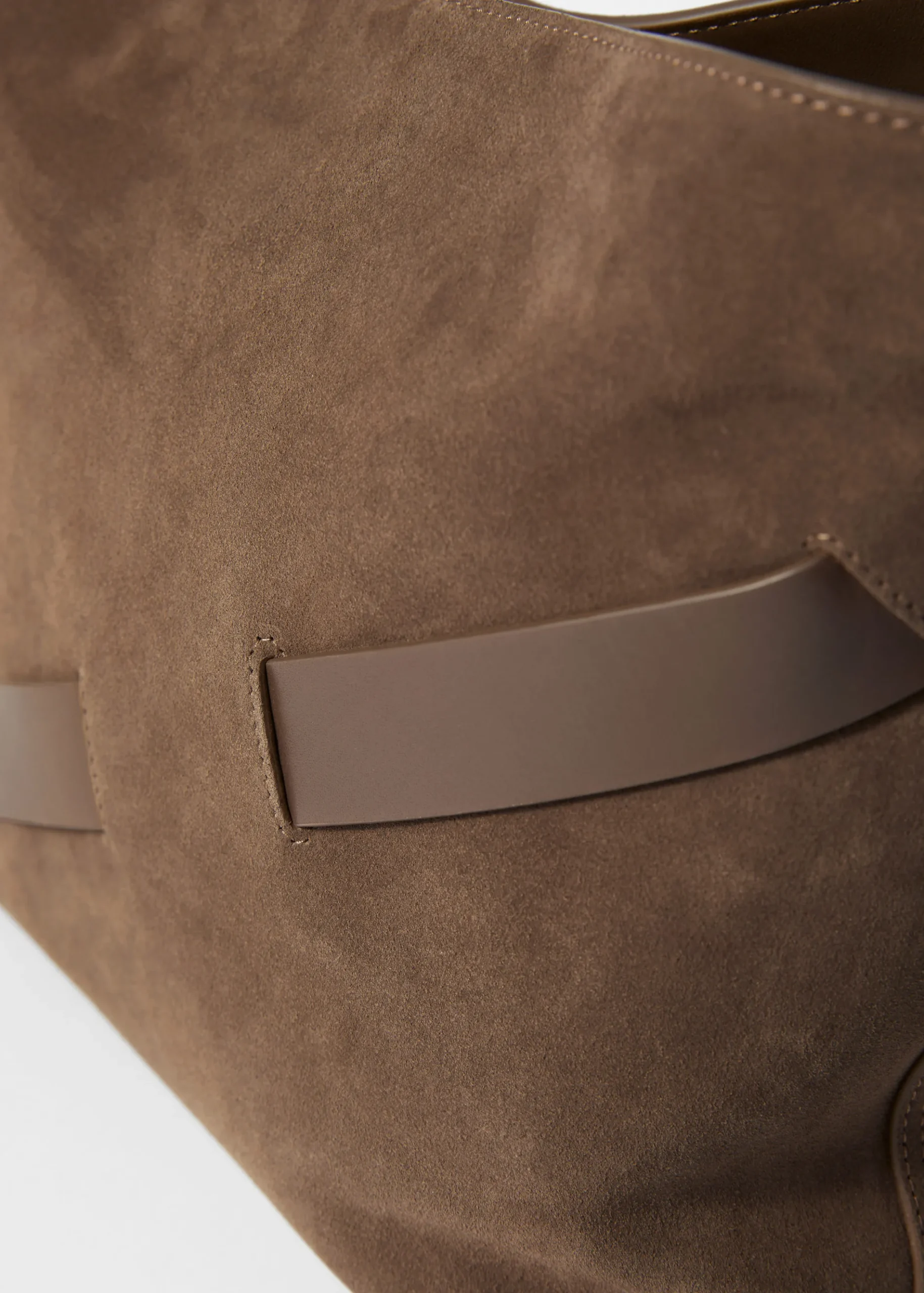 & Other Stories Beuteltasche aus Veloursleder