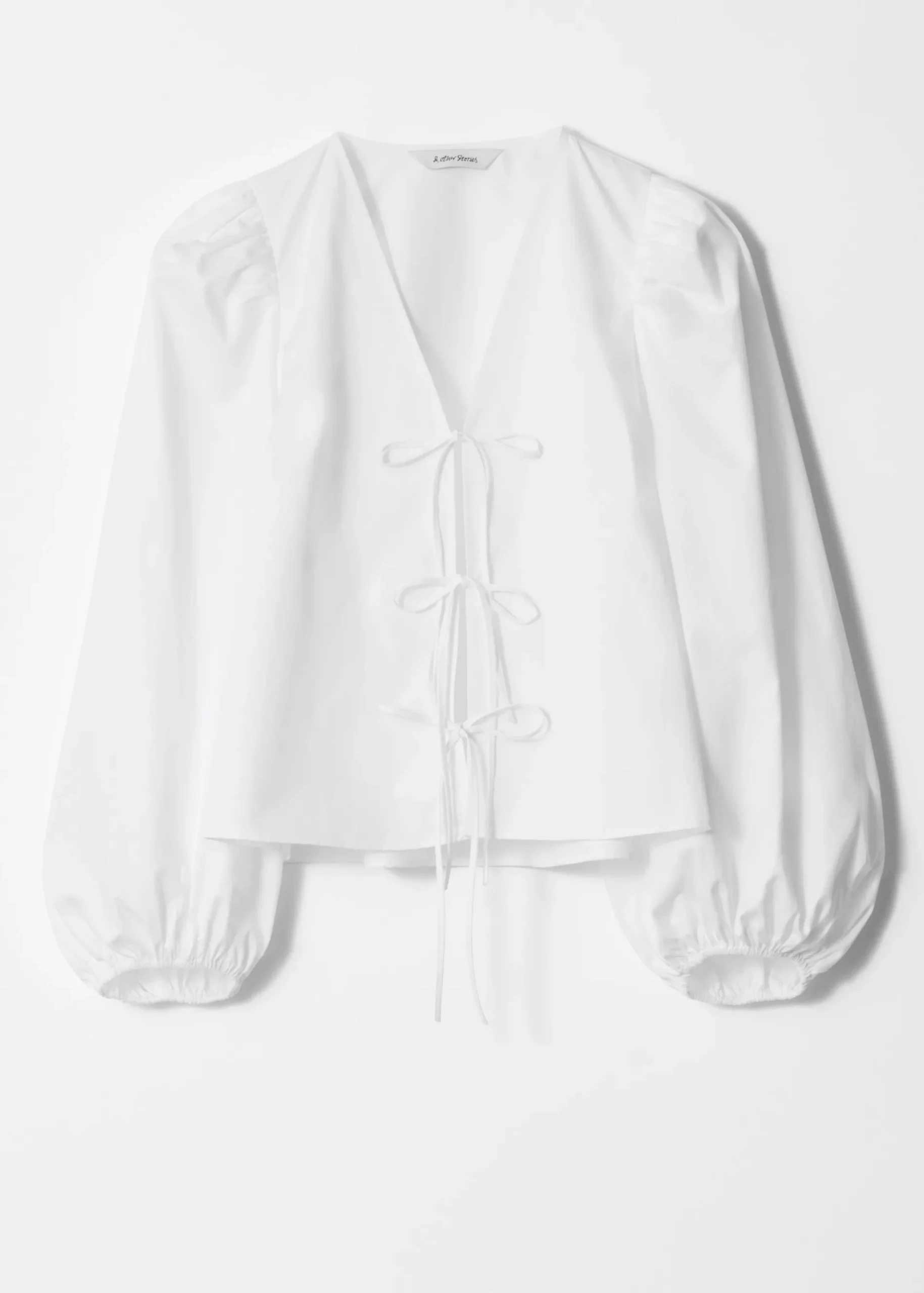 & Other Stories Bluse mit Bindedetail vorne