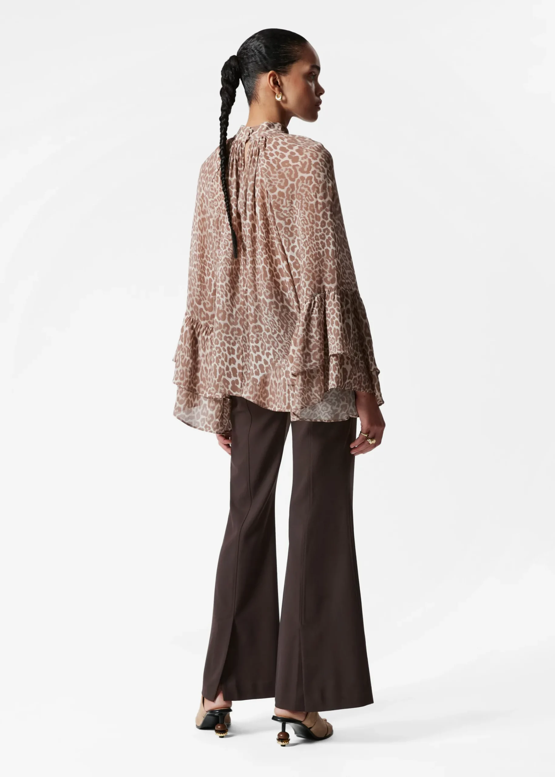 & Other Stories Bluse mit Volants und Stehkragen