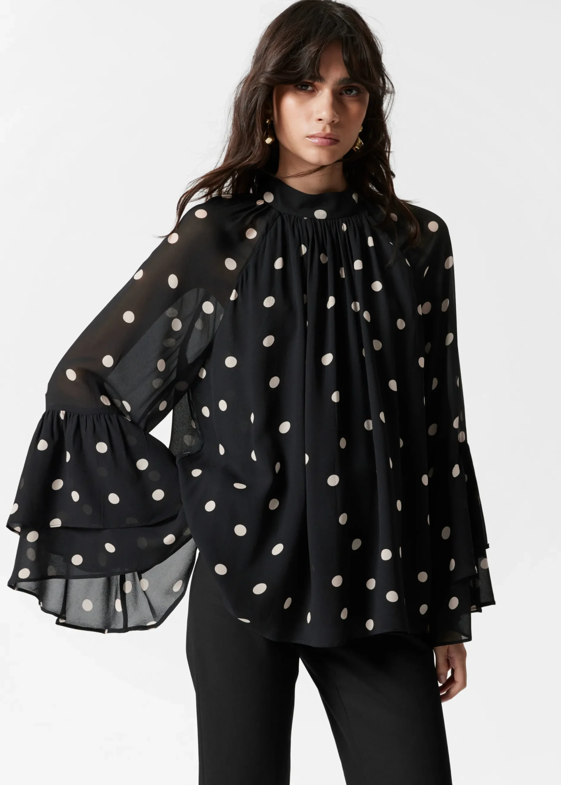 & Other Stories Bluse mit Volants und Stehkragen