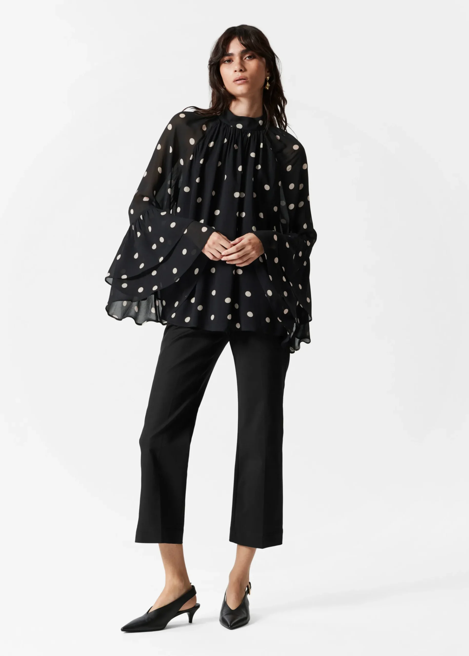 & Other Stories Bluse mit Volants und Stehkragen