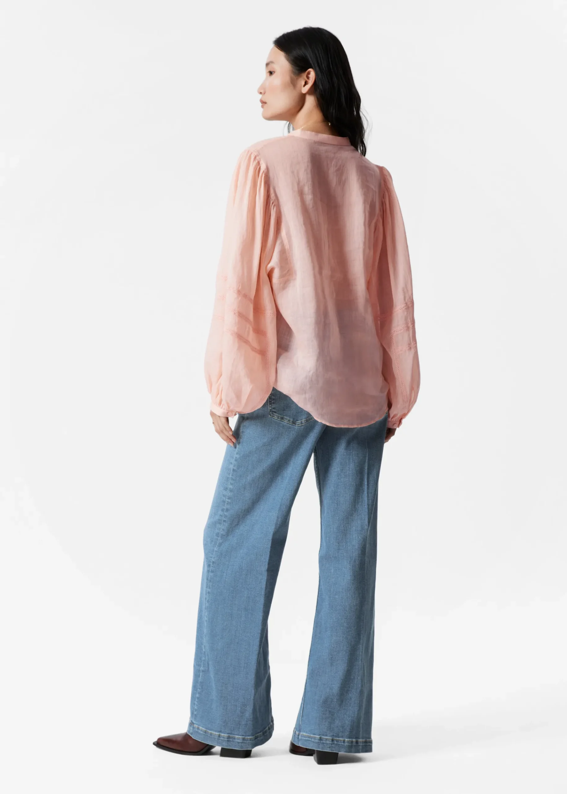 & Other Stories Bluse mit voluminösen Ärmeln