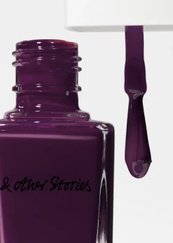 & Other Stories Cassis Keeper Nagellack