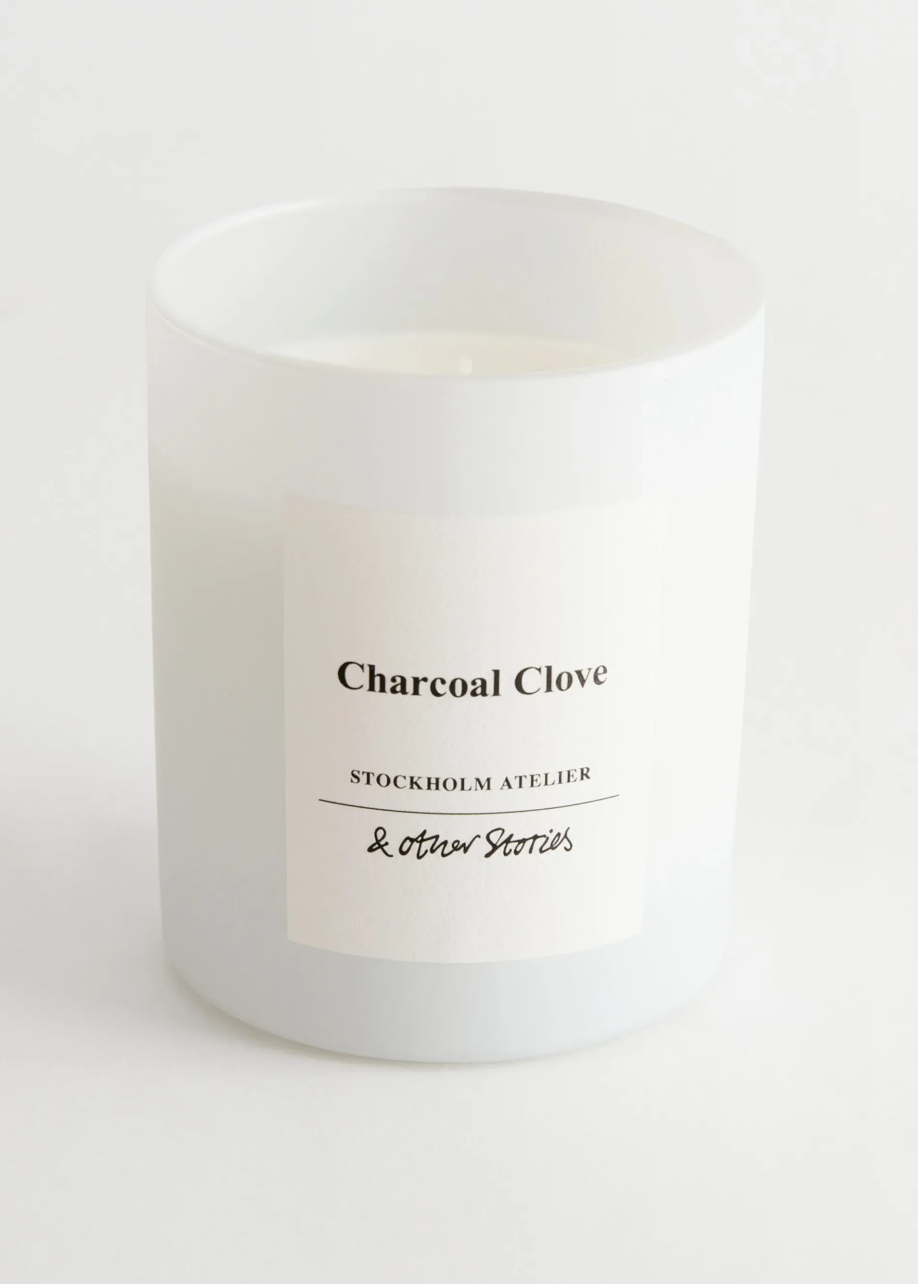 & Other Stories Charcoal Clove Duftkerze