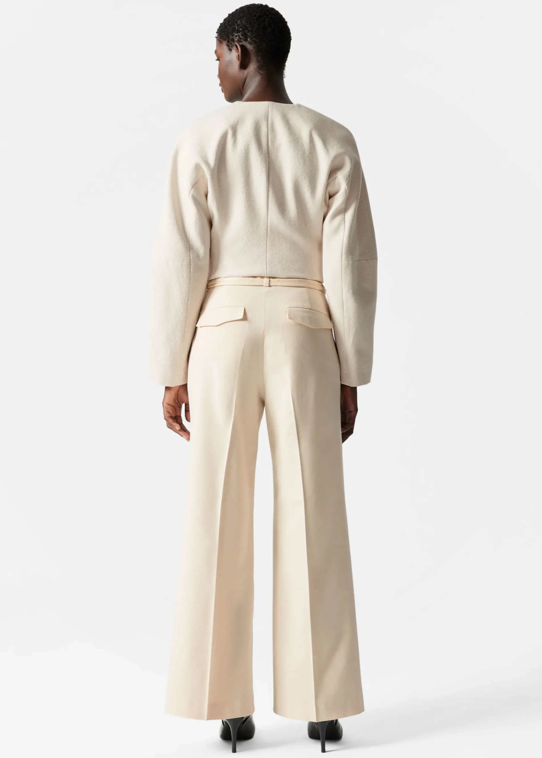 & Other Stories Elegante Hose mit dekorativer Schnalle