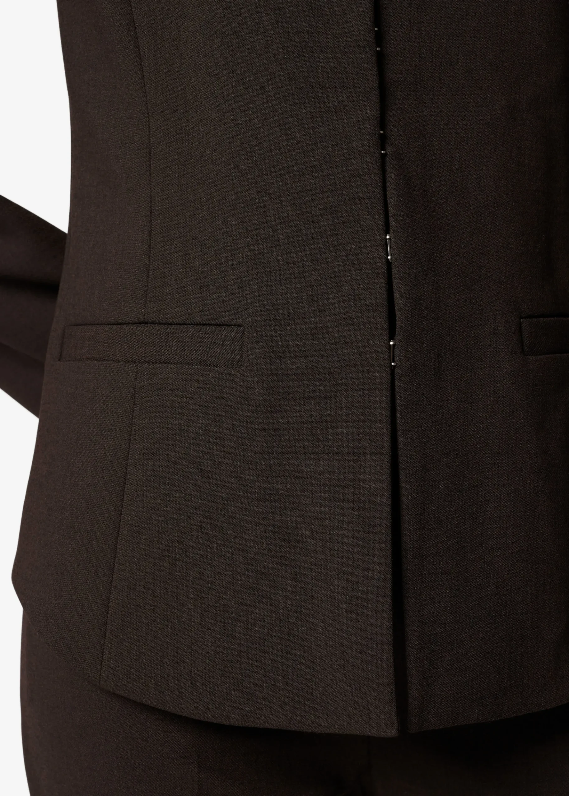 & Other Stories Eng anliegender Blazer