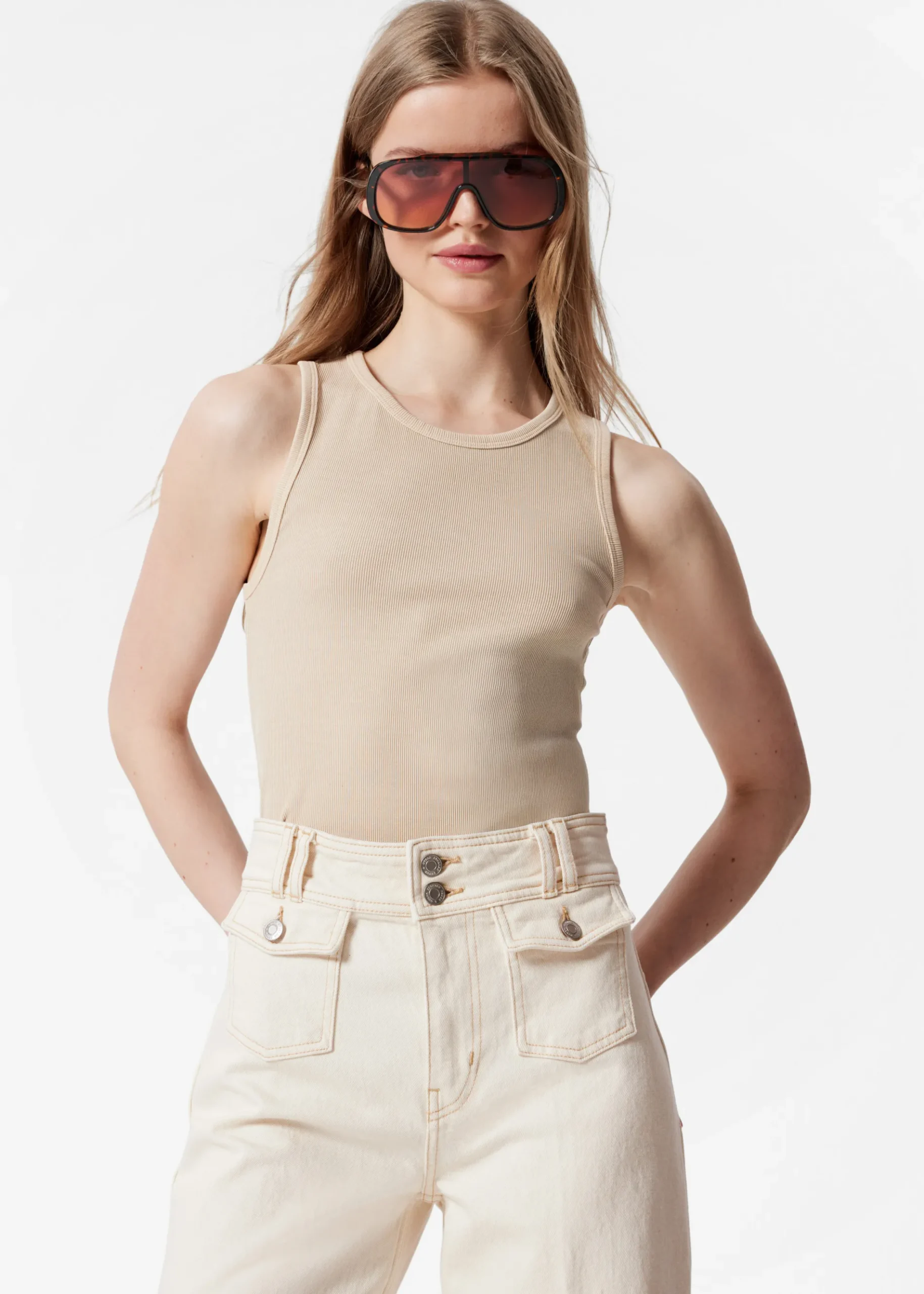 & Other Stories Figurbetontes Tanktop