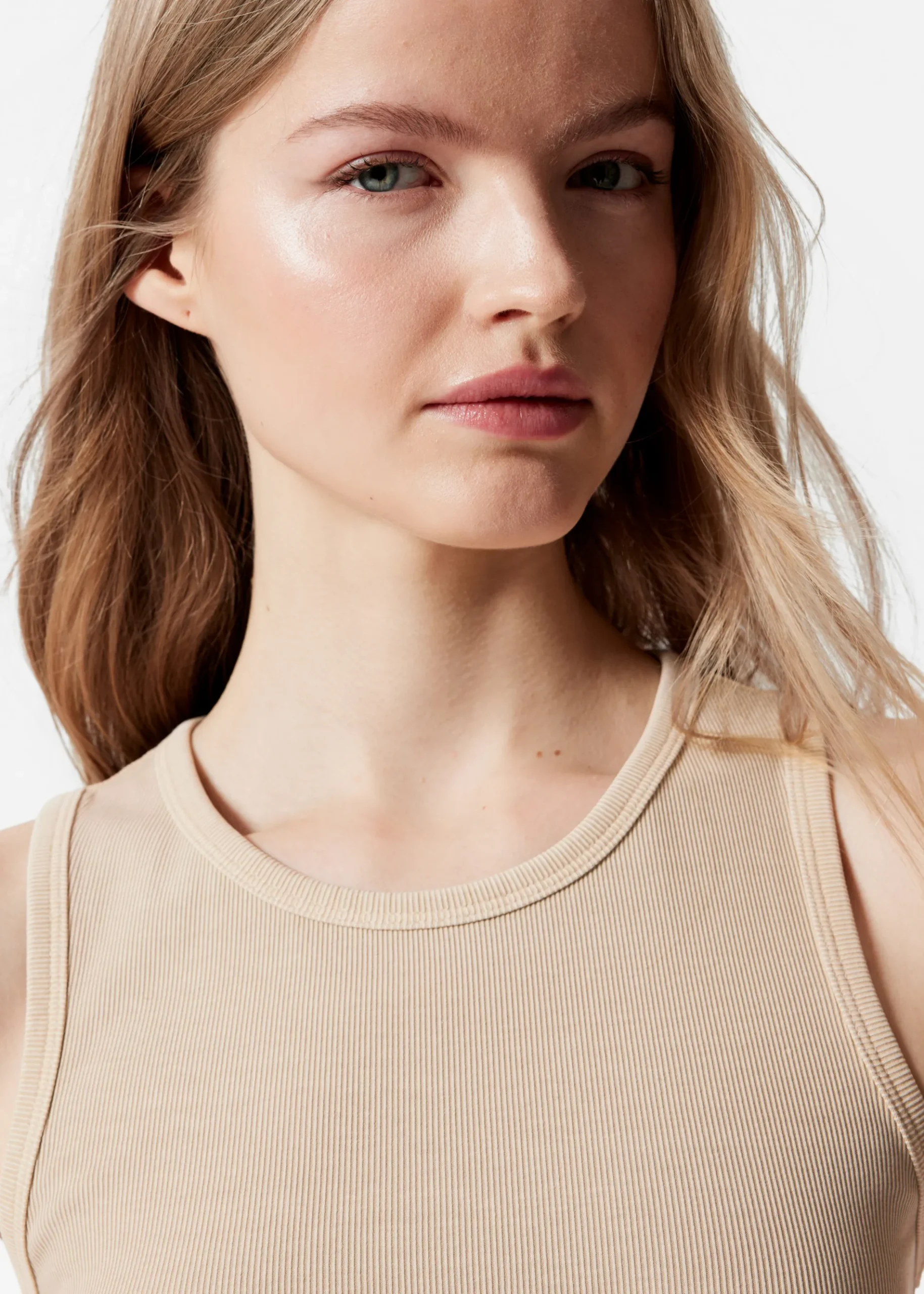 & Other Stories Figurbetontes Tanktop