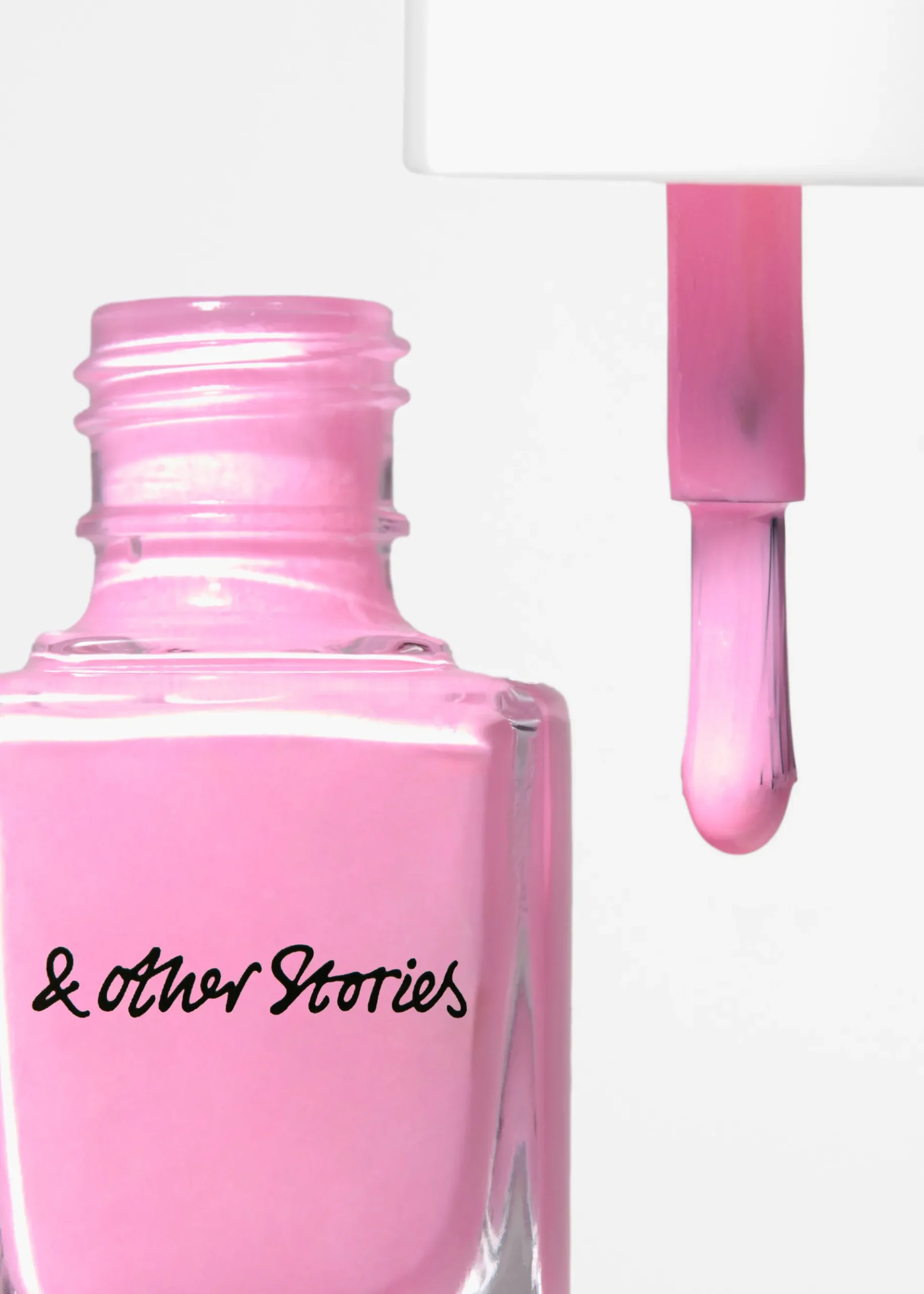 & Other Stories Fuzzy Flamingo Nagellack