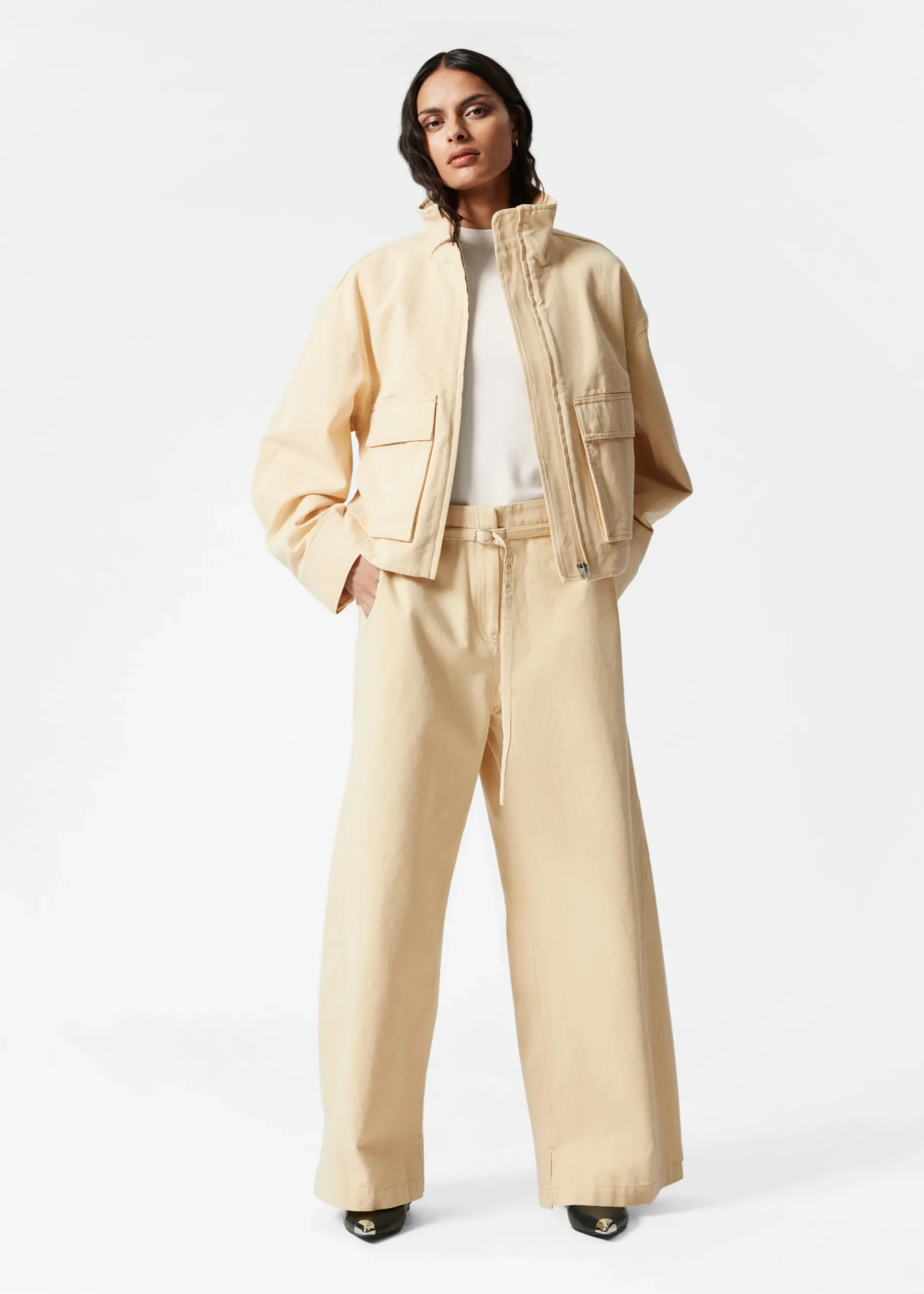 & Other Stories Jacke mit aufgesetzten Taschen