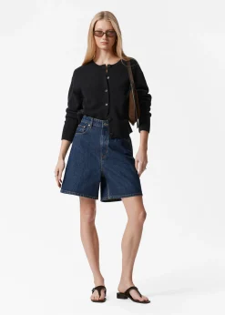 & Other Stories Jeansshorts mit weitem Bein