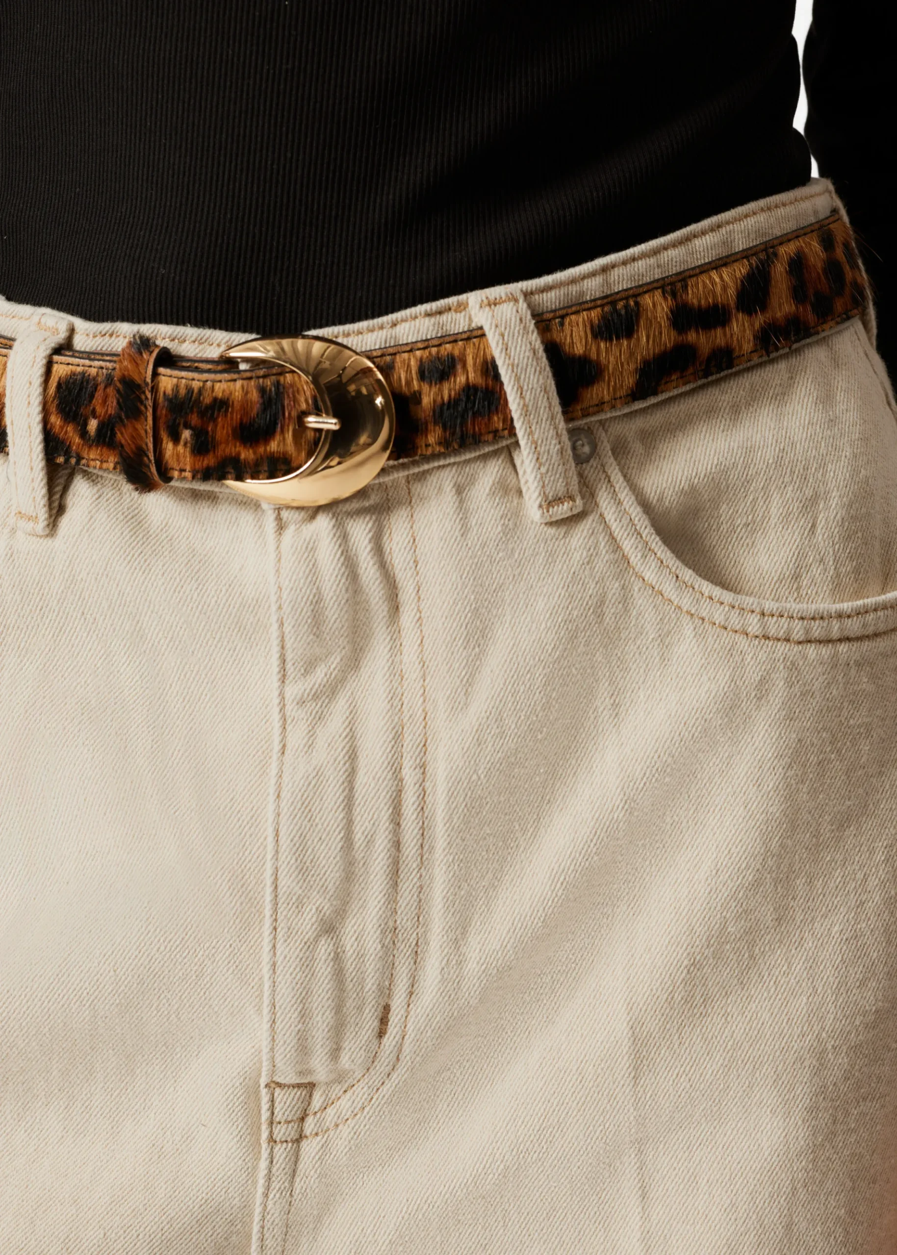 & Other Stories Jeansshorts mit weitem Bein