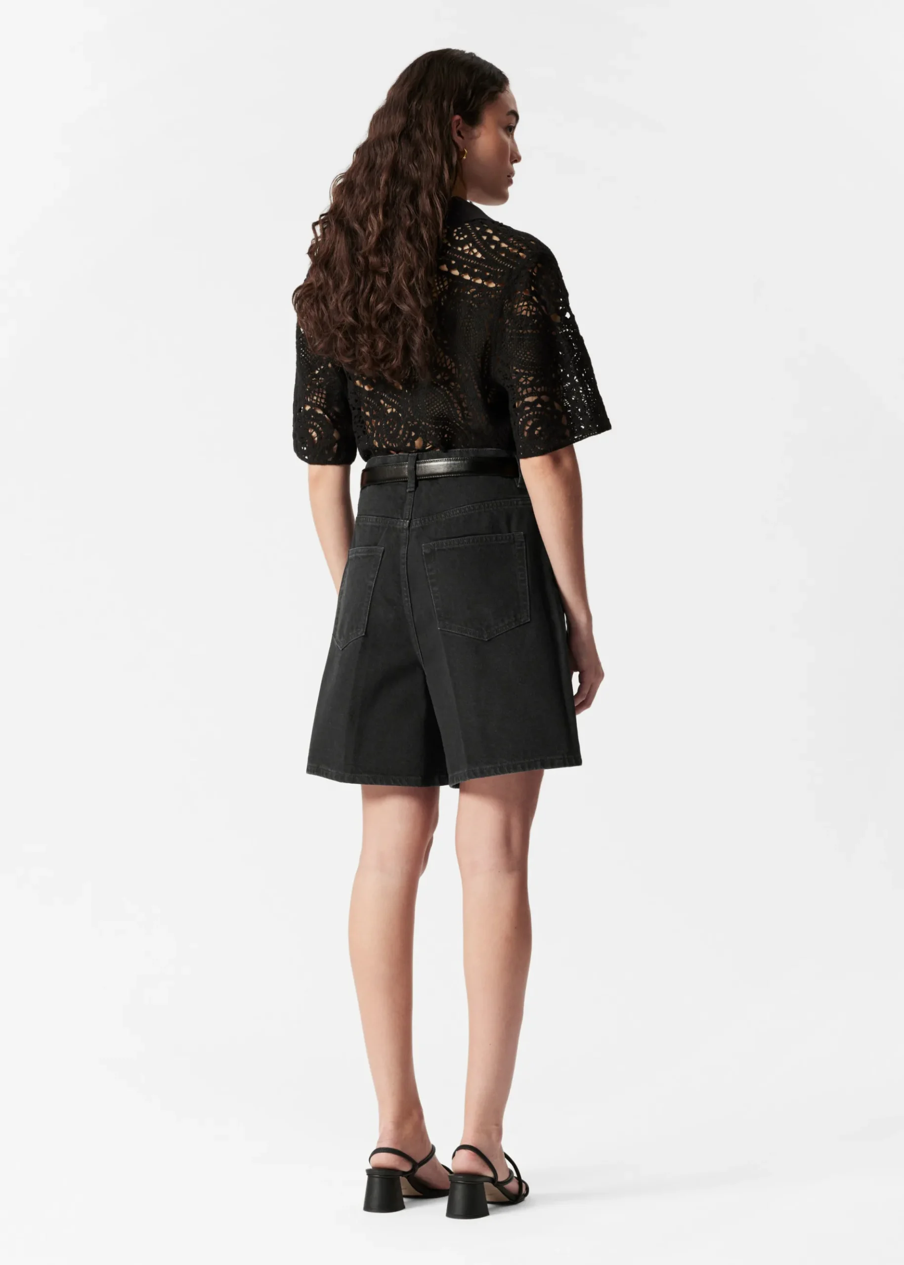 & Other Stories Jeansshorts mit weitem Bein
