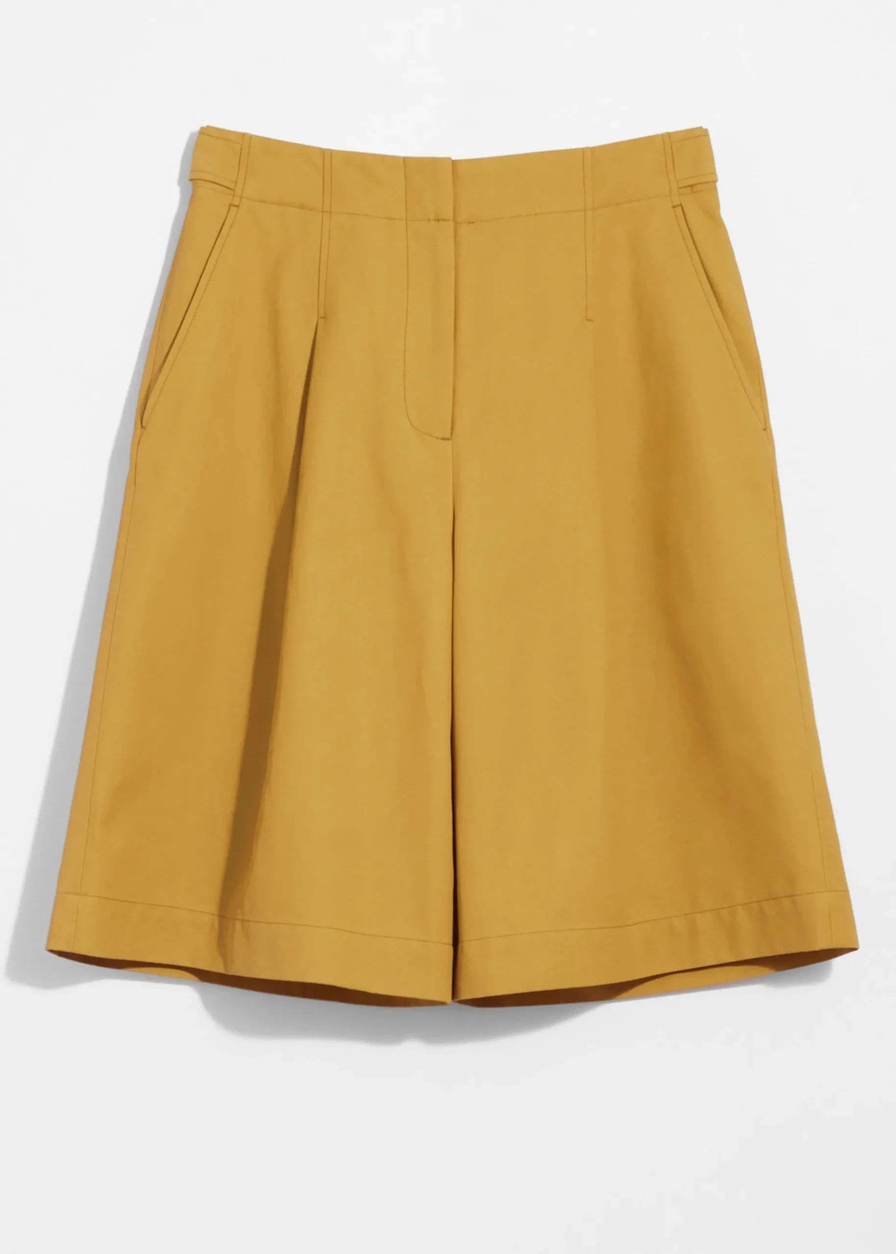 & Other Stories Knielange Shorts