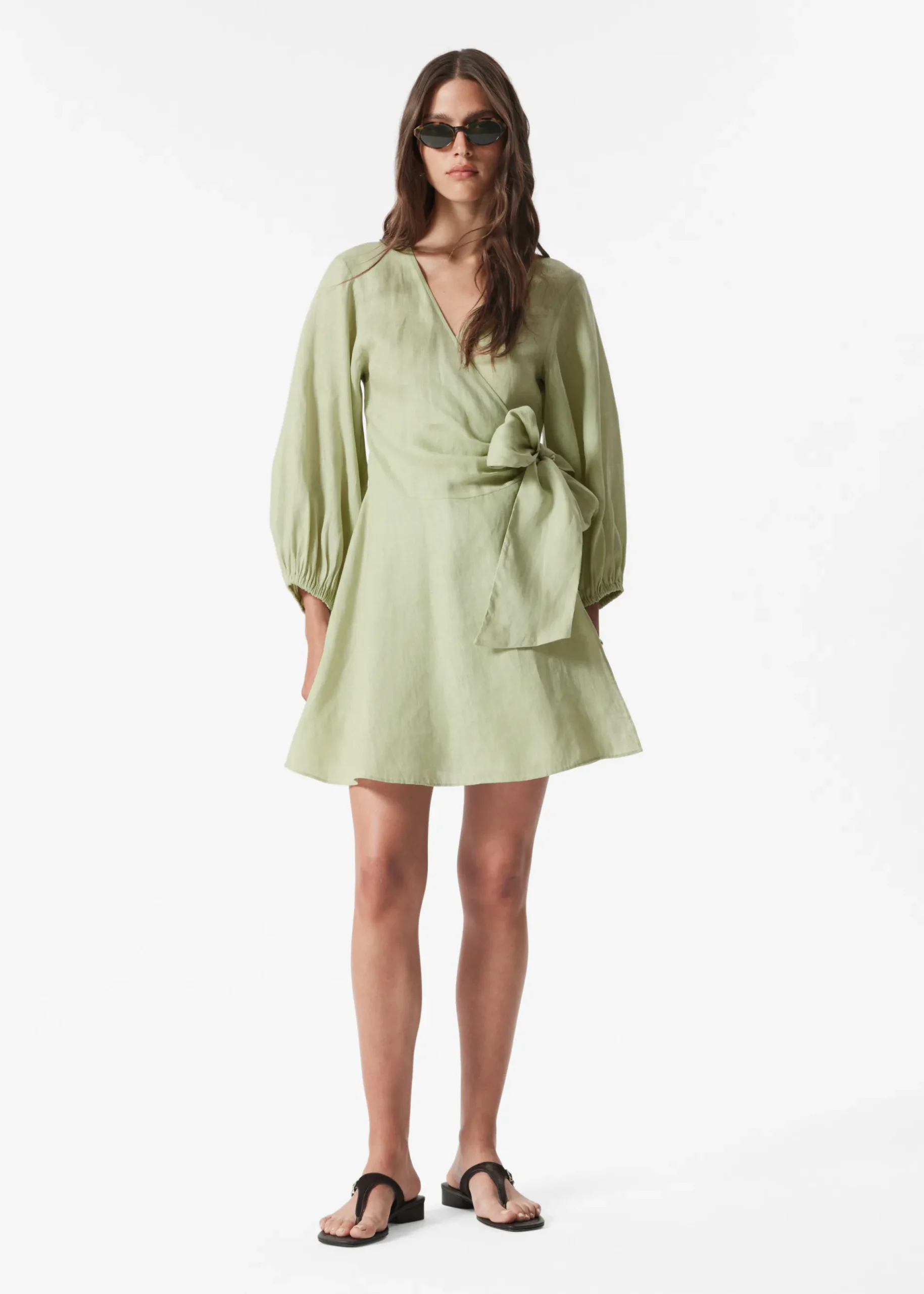 & Other Stories Mini-Wickelkleid aus Leinen