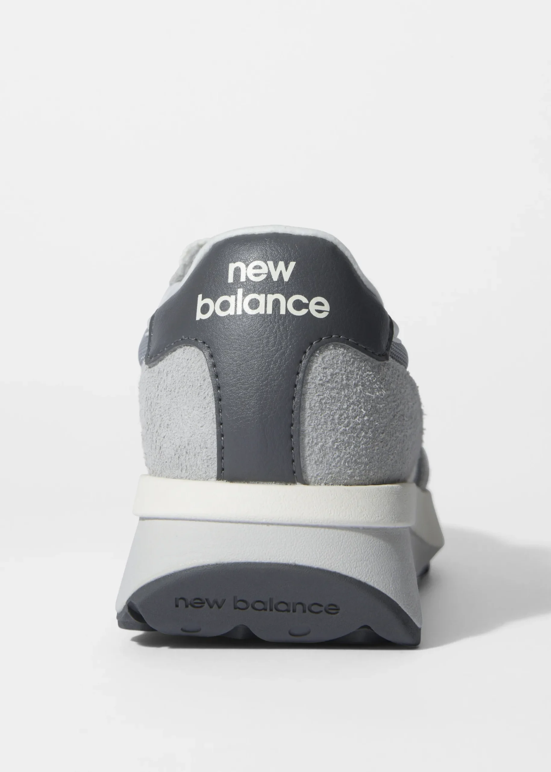 & Other Stories New Balance 370 Sneaker