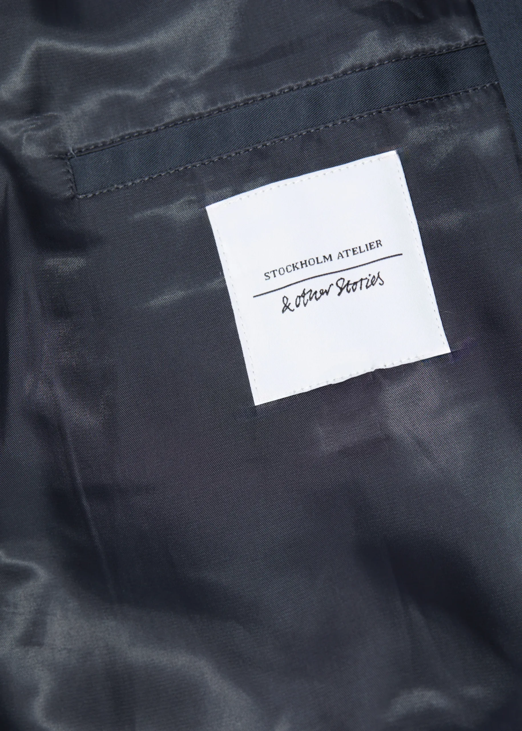 & Other Stories Oversized-Cape im Trenchcoat-Stil