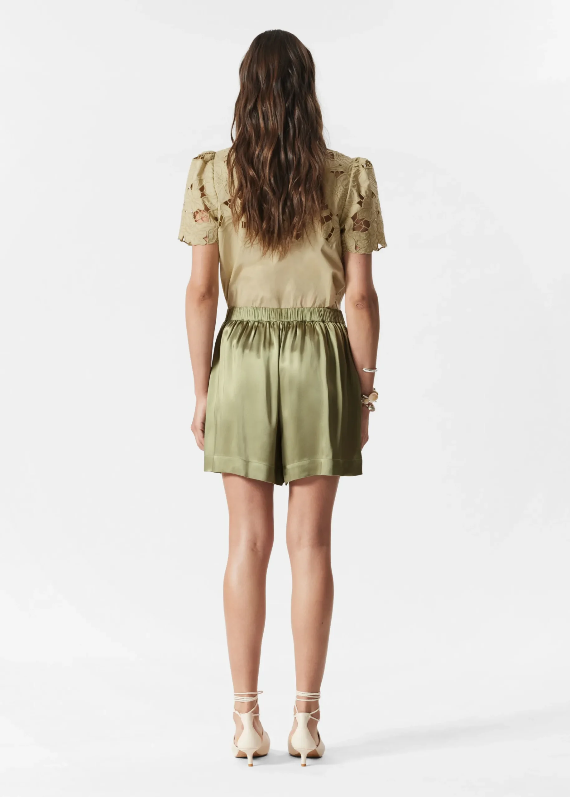 & Other Stories Pull-on-Shorts aus Satin