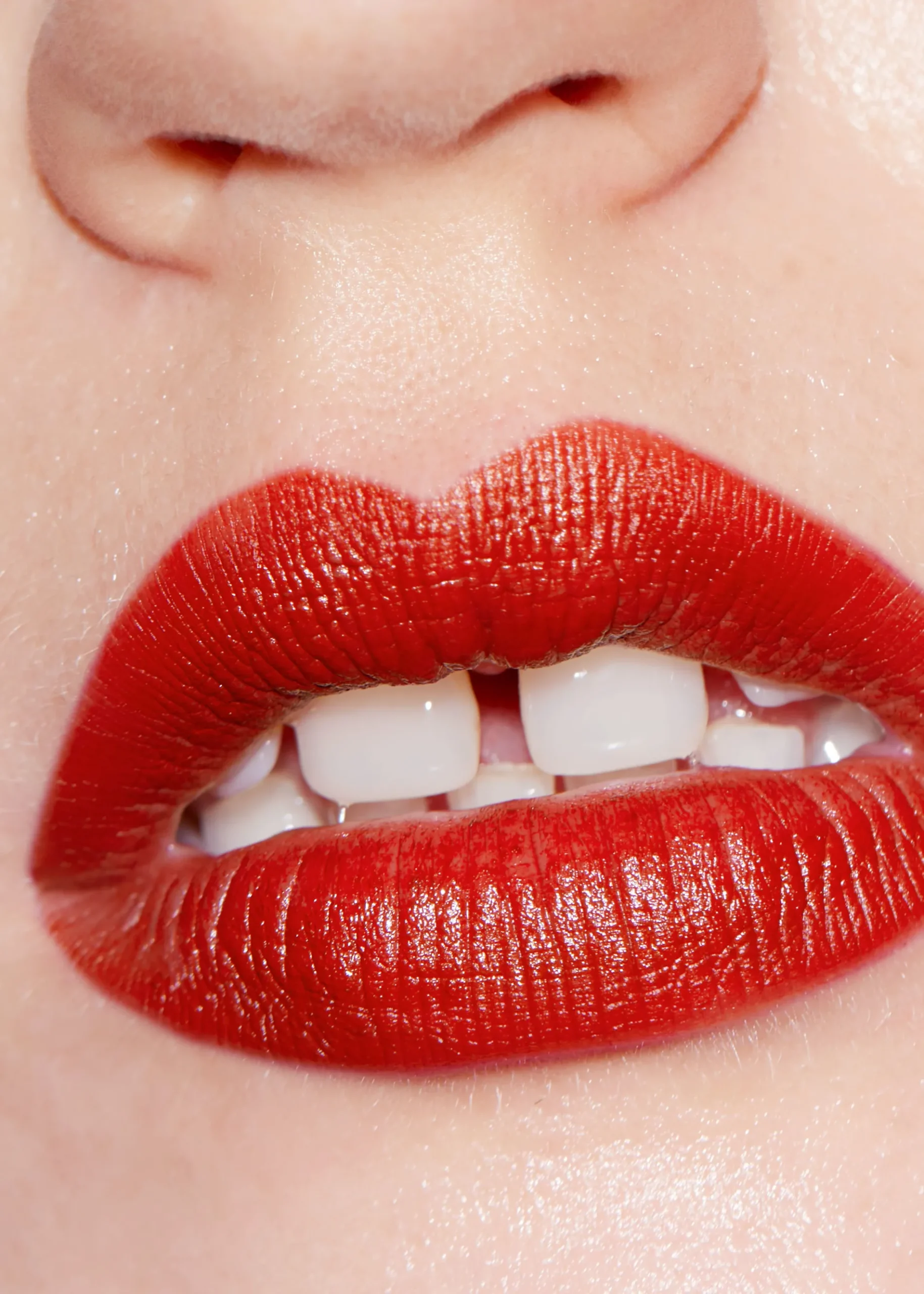 & Other Stories Red Volume Matter Lippenstift
