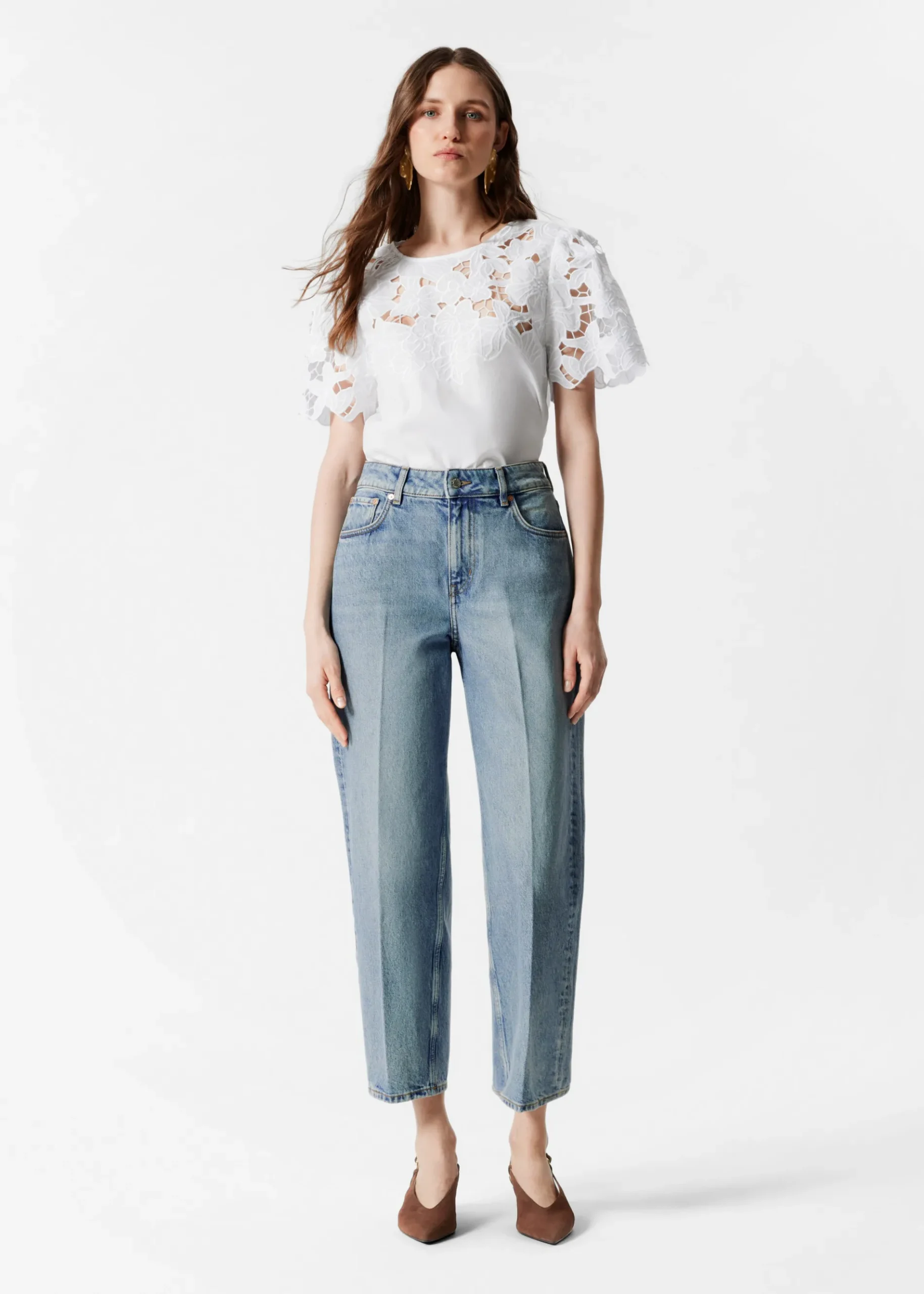 & Other Stories Schmal zulaufende Jeans