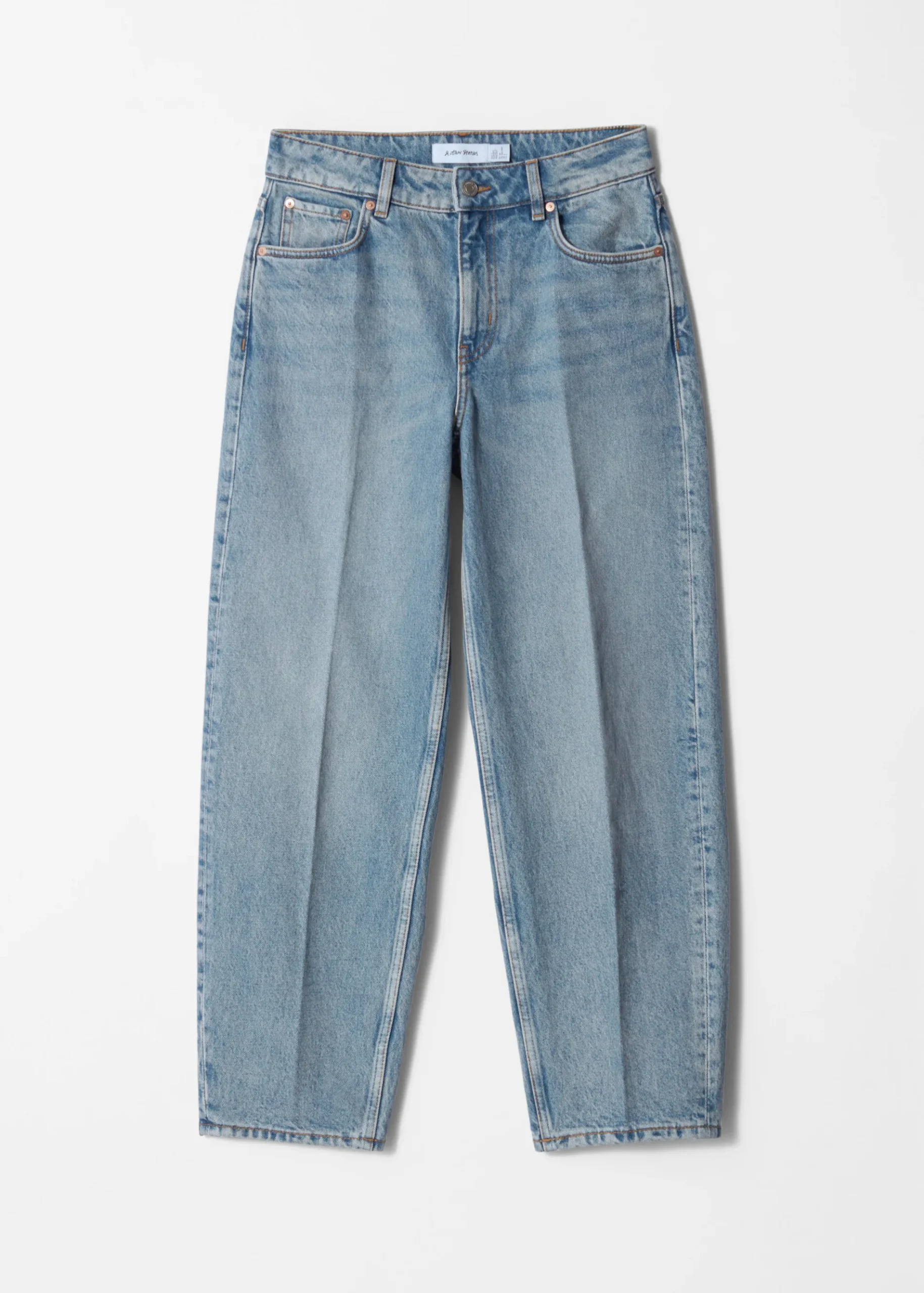 & Other Stories Schmal zulaufende Jeans