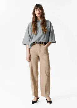 & Other Stories Schmal zulaufende Jeans