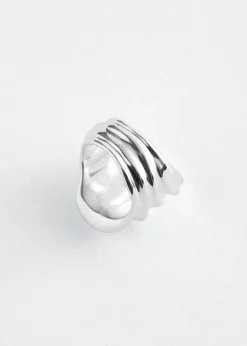 & Other Stories Skulpturaler Ring in Wellenform