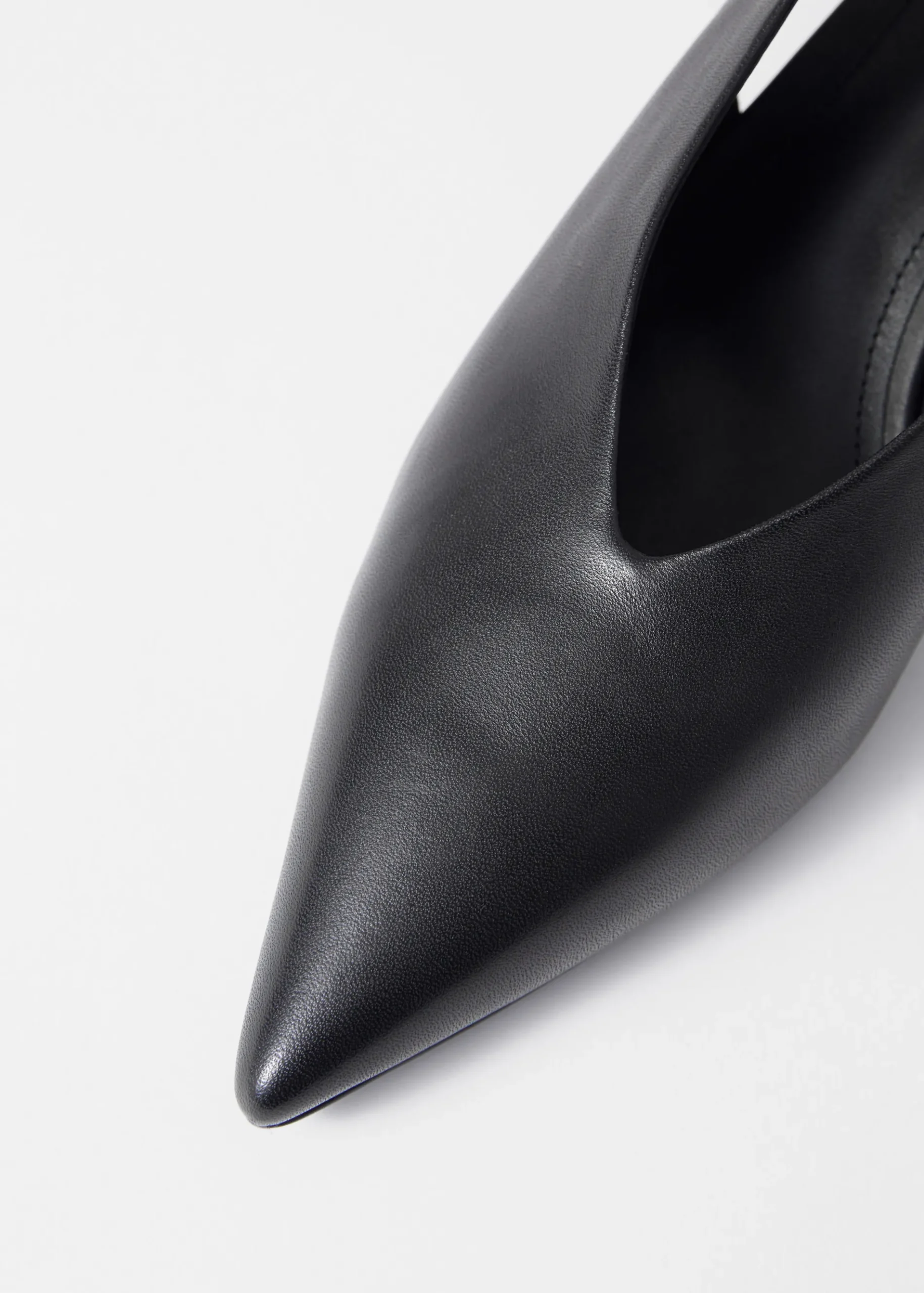 & Other Stories Slingback-Pumps aus Leder