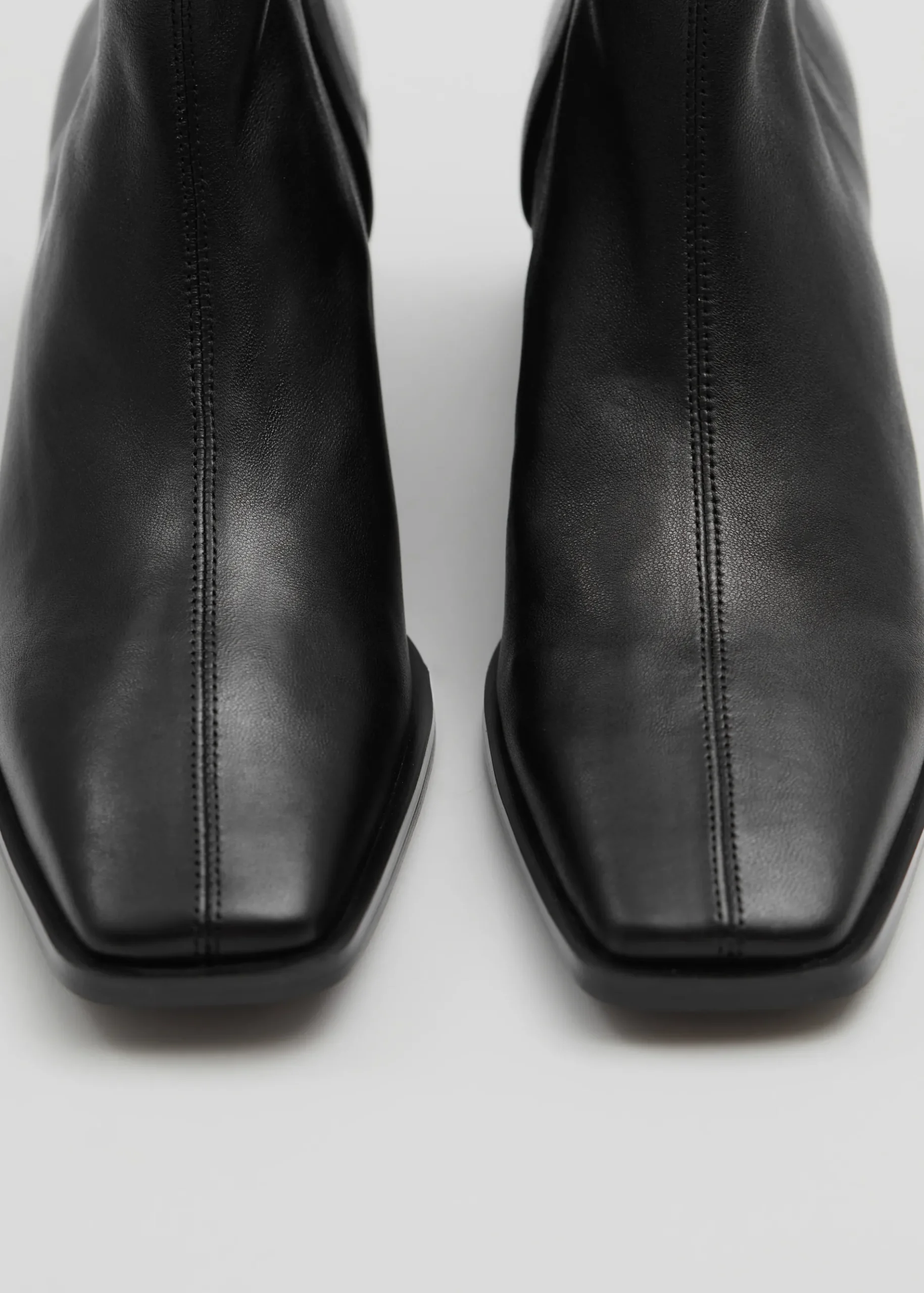 & Other Stories Sockboots aus Leder