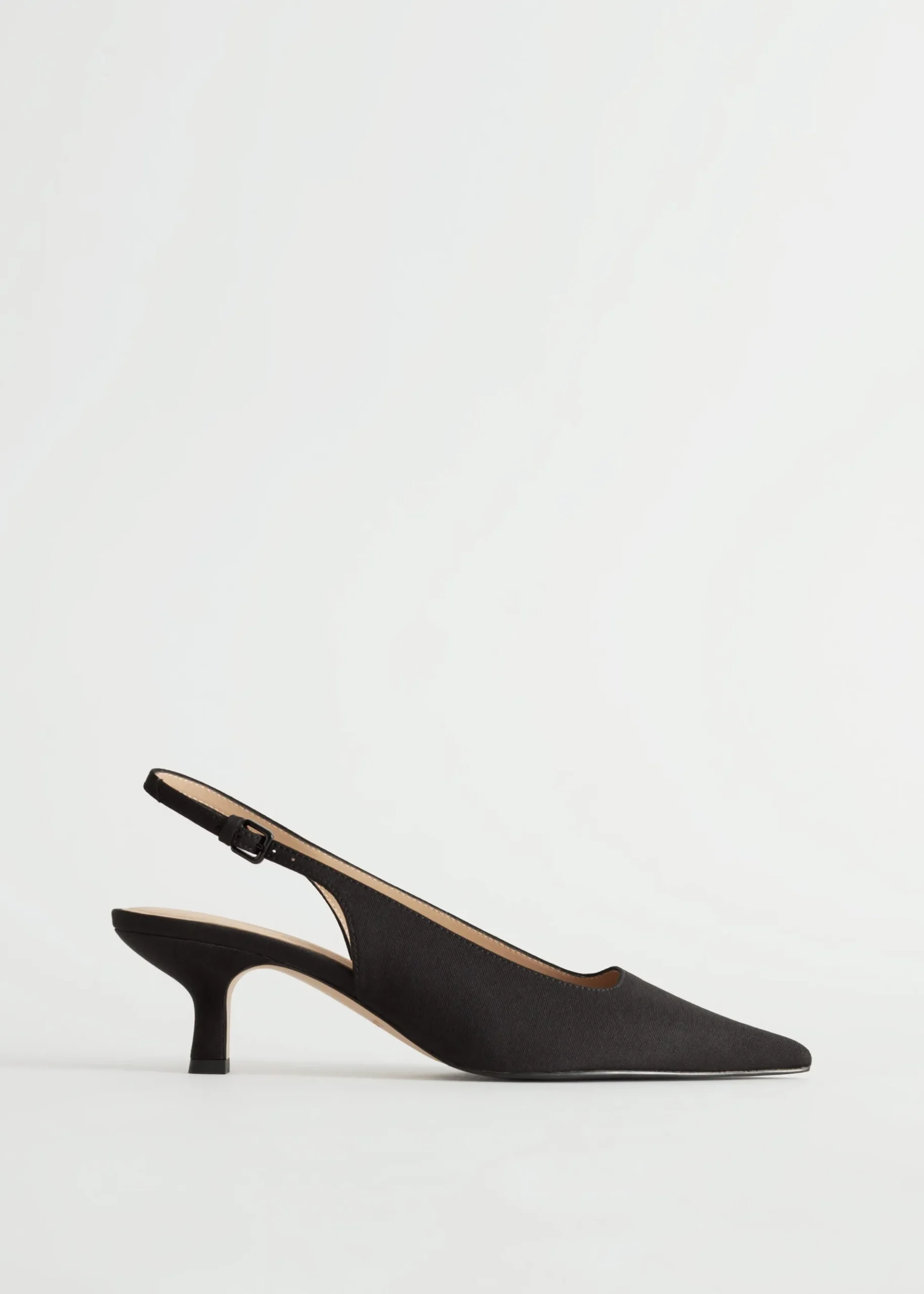& Other Stories Spitz zulaufende Pumps mit Fersenriemen