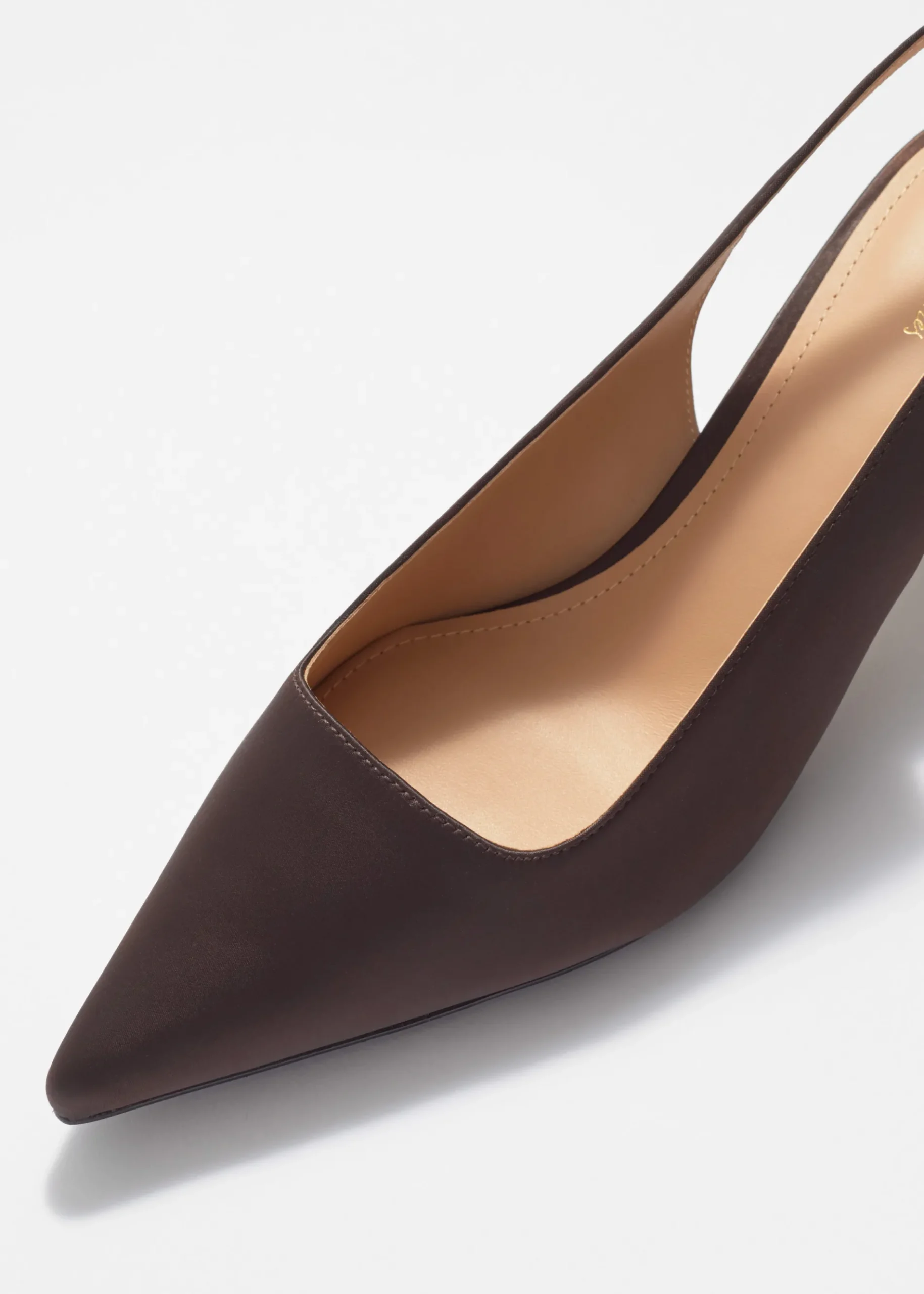 & Other Stories Spitz zulaufende Pumps mit Fersenriemen