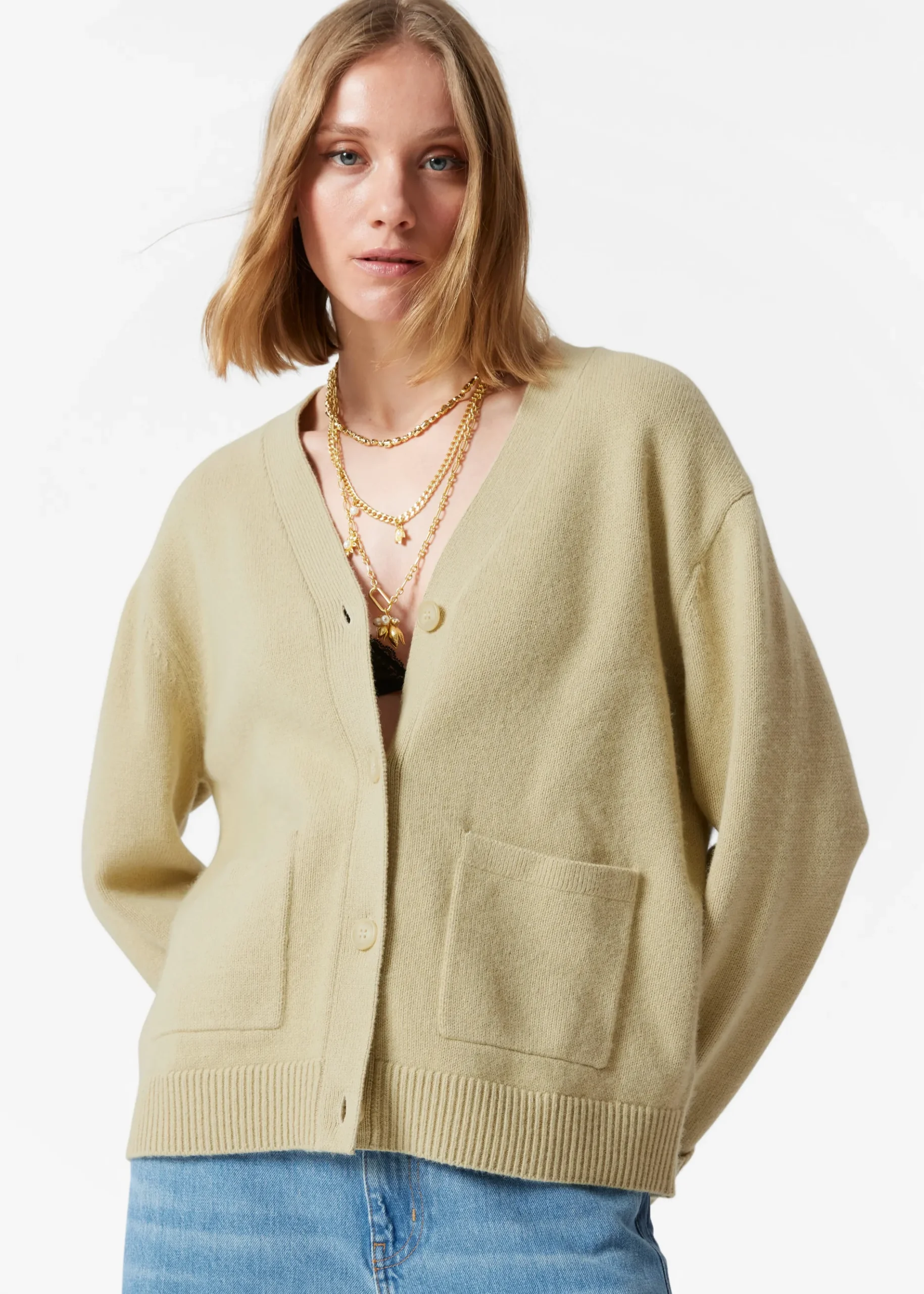 & Other Stories Strickjacke mit aufgesetzten Taschen