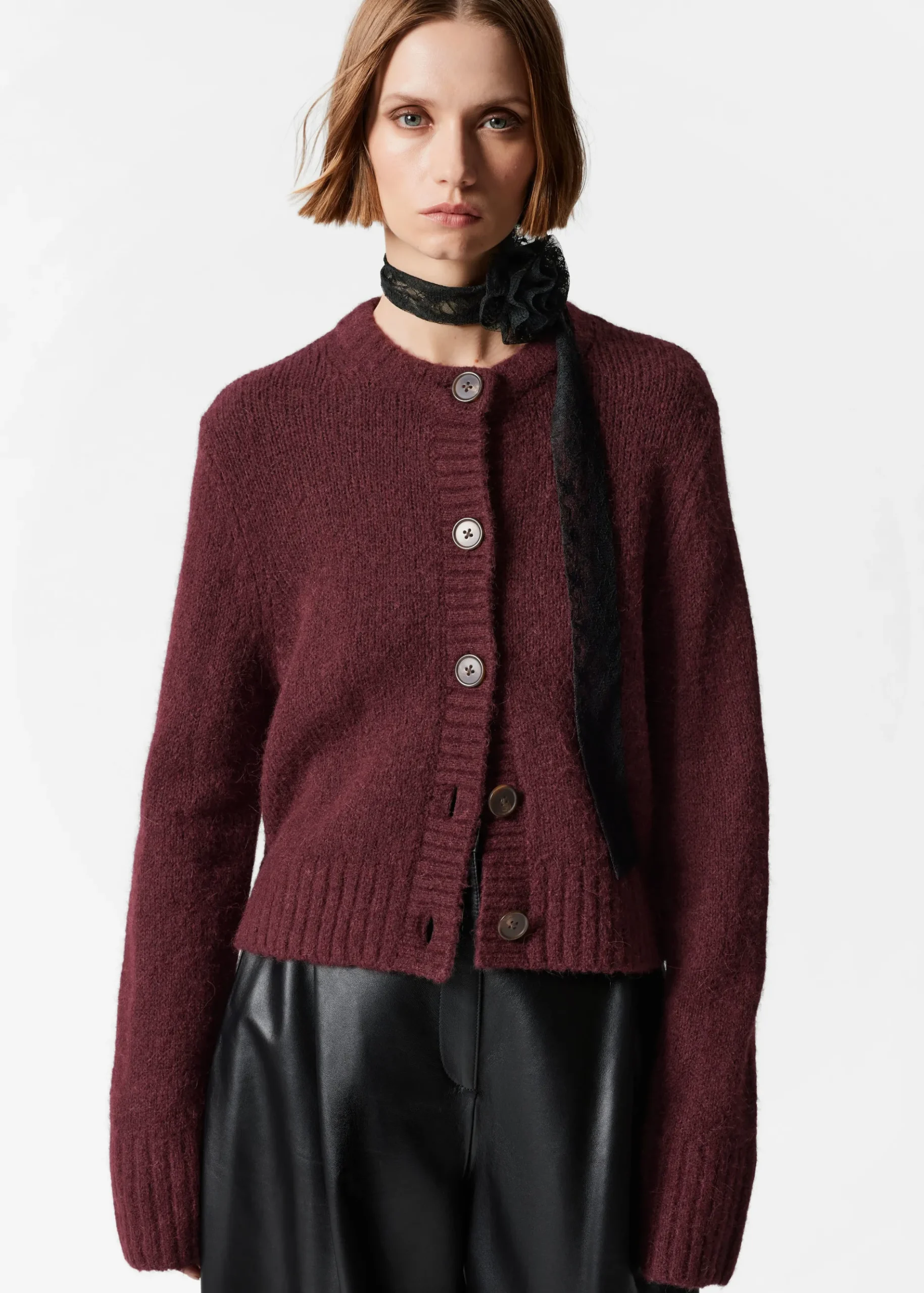 & Other Stories Strickjacke mit Knopfleiste