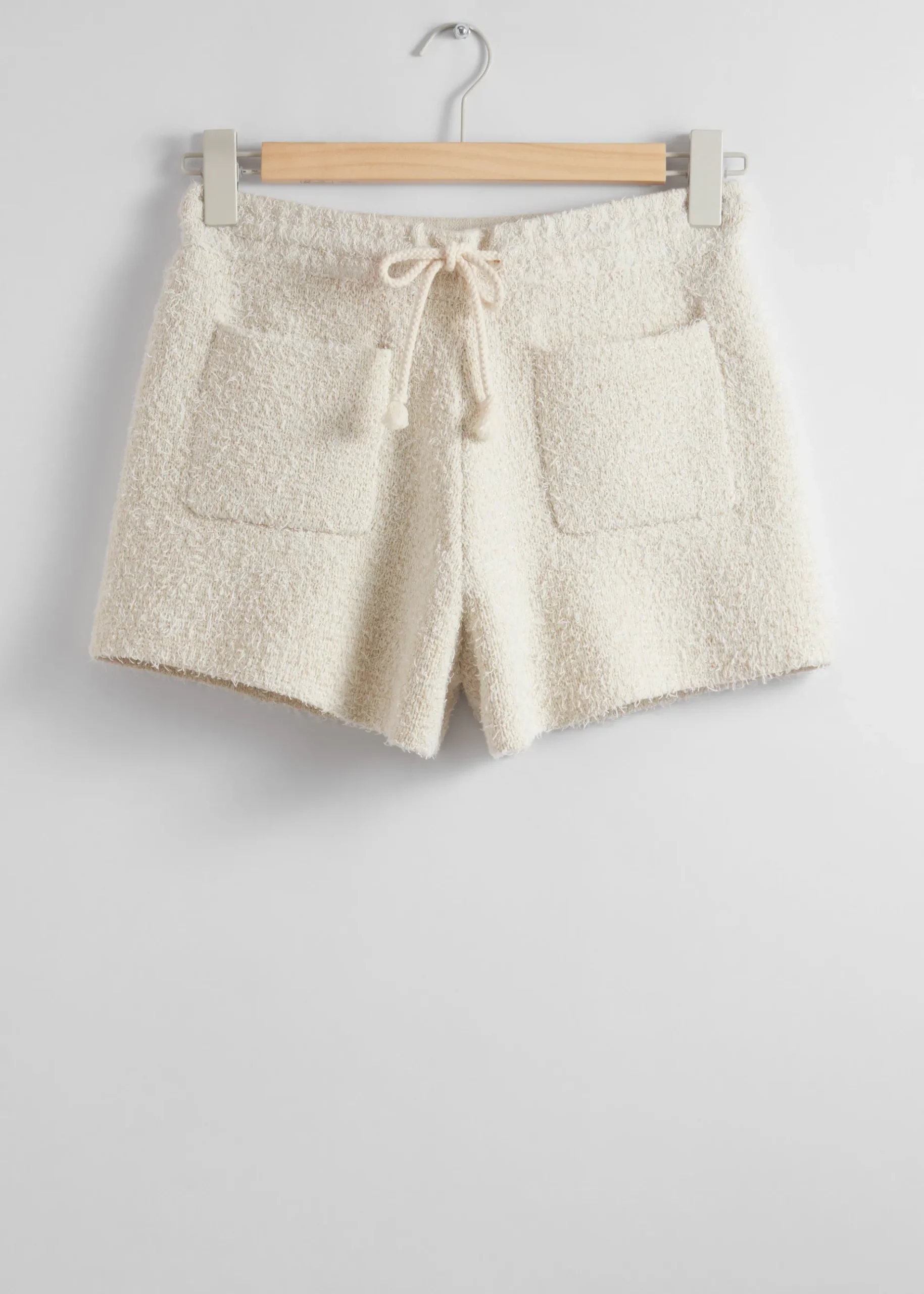 & Other Stories Strukturierte Strickshorts