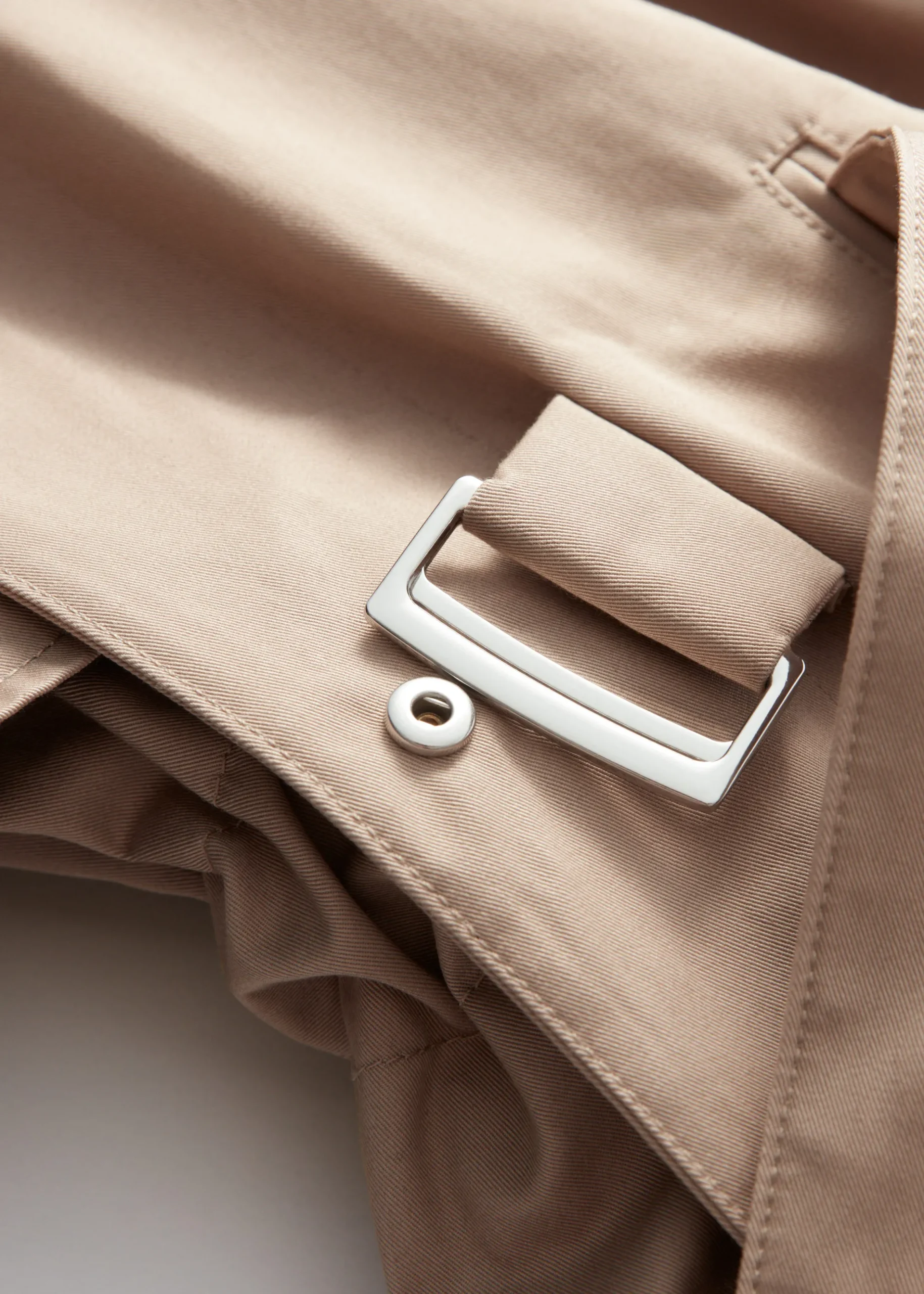 & Other Stories Trenchcoat mit Tunnelkragen