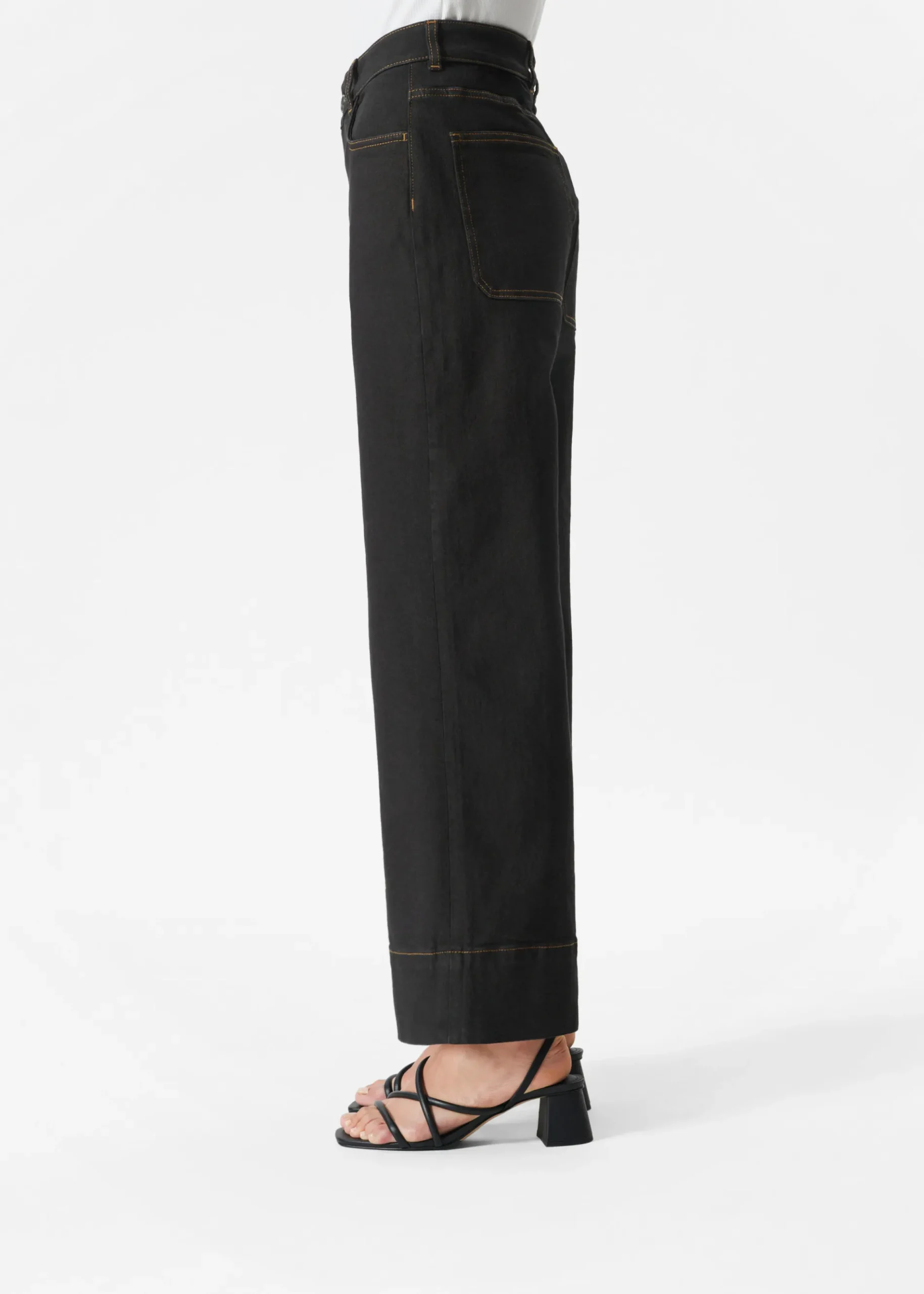 & Other Stories Verkürzte Jeans mit geradem Bein