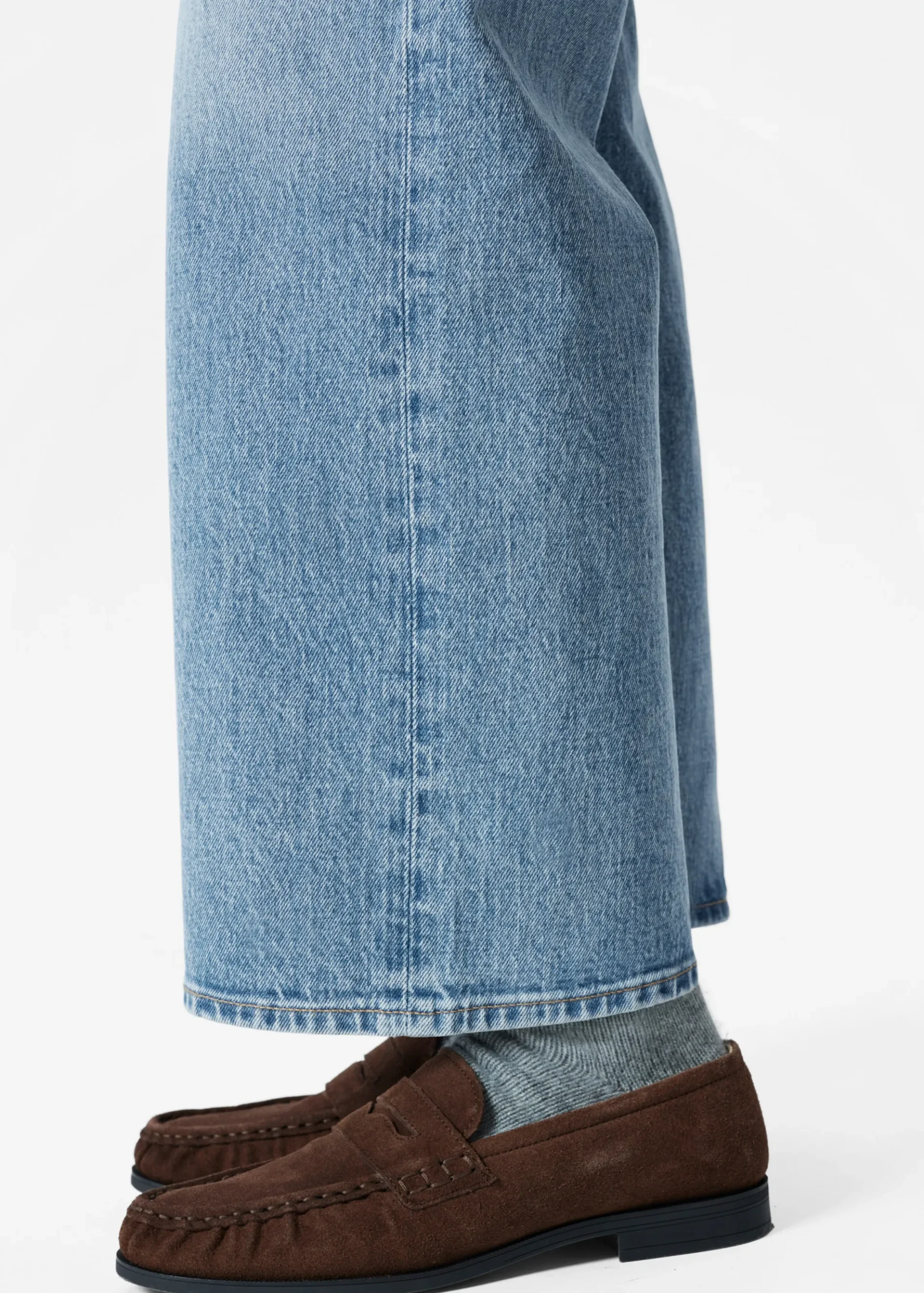 & Other Stories Verkürzte Jeans mit weitem Bein