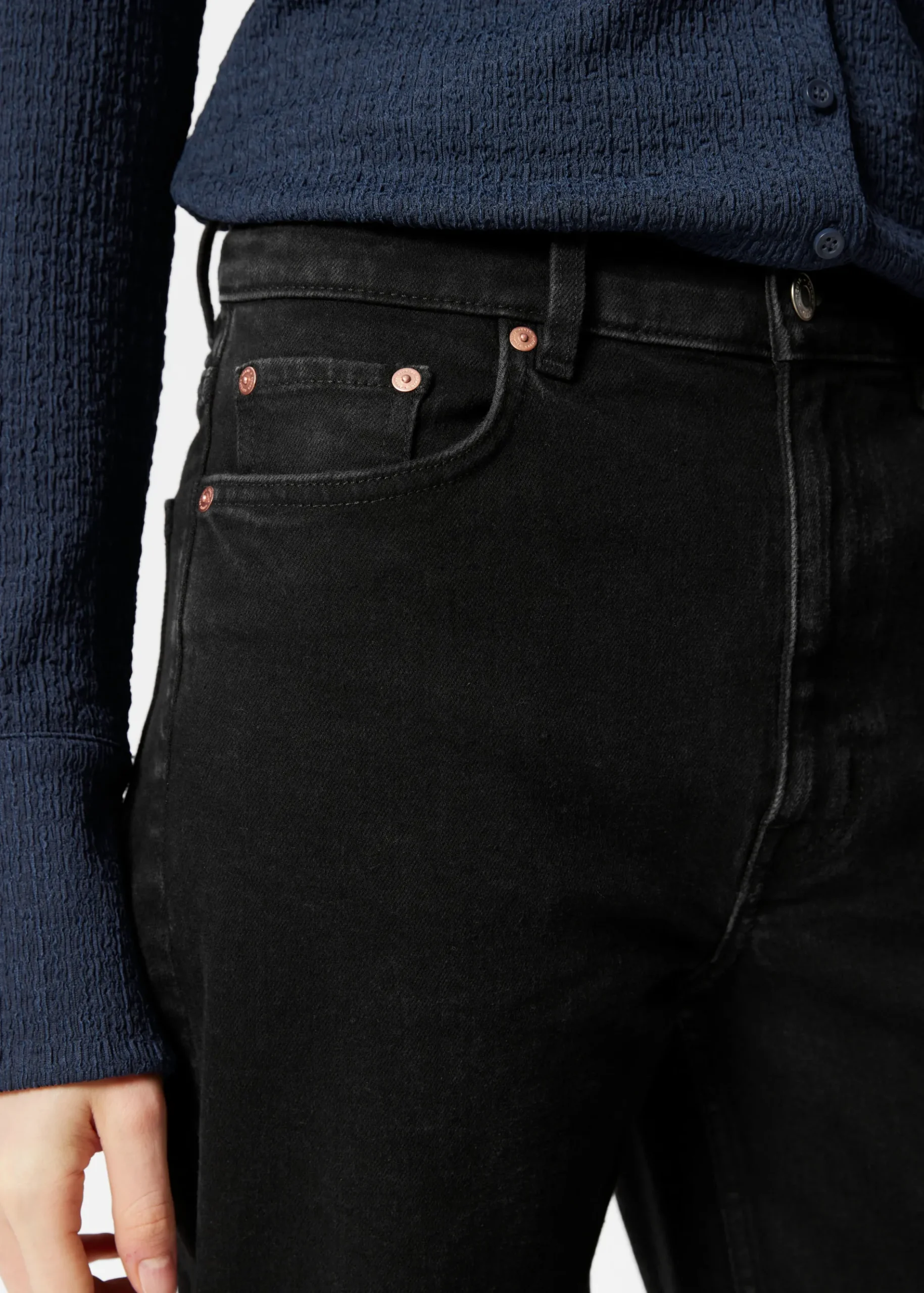 & Other Stories Verkürzte Jeans mit weitem Bein
